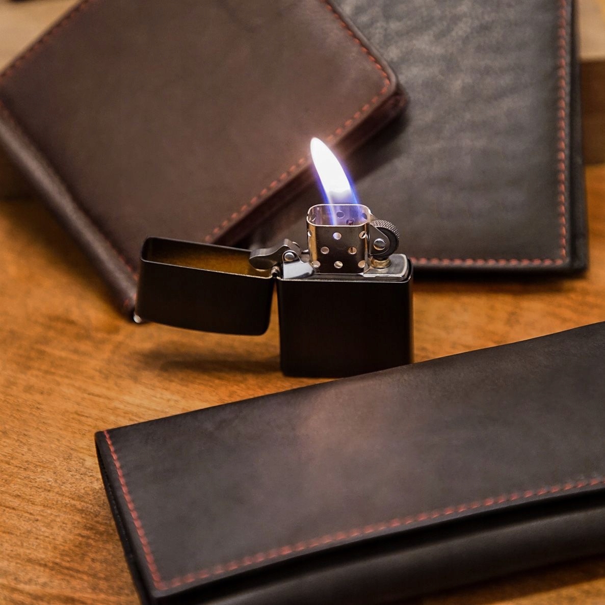 

Klasyczna Zapalniczka Benzynowa Gładka Czarna