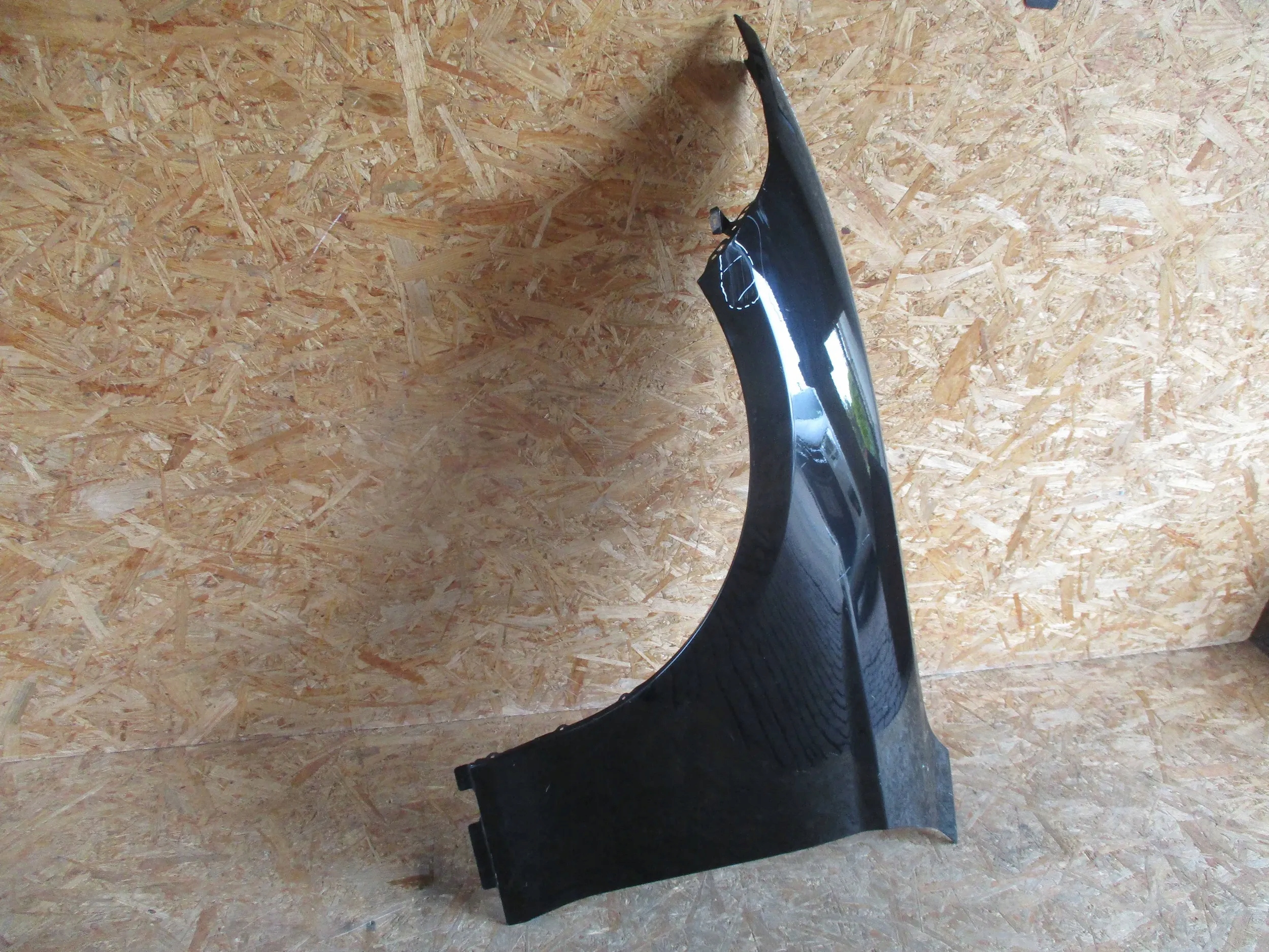 fender front front left BMW 1 F20 F21
