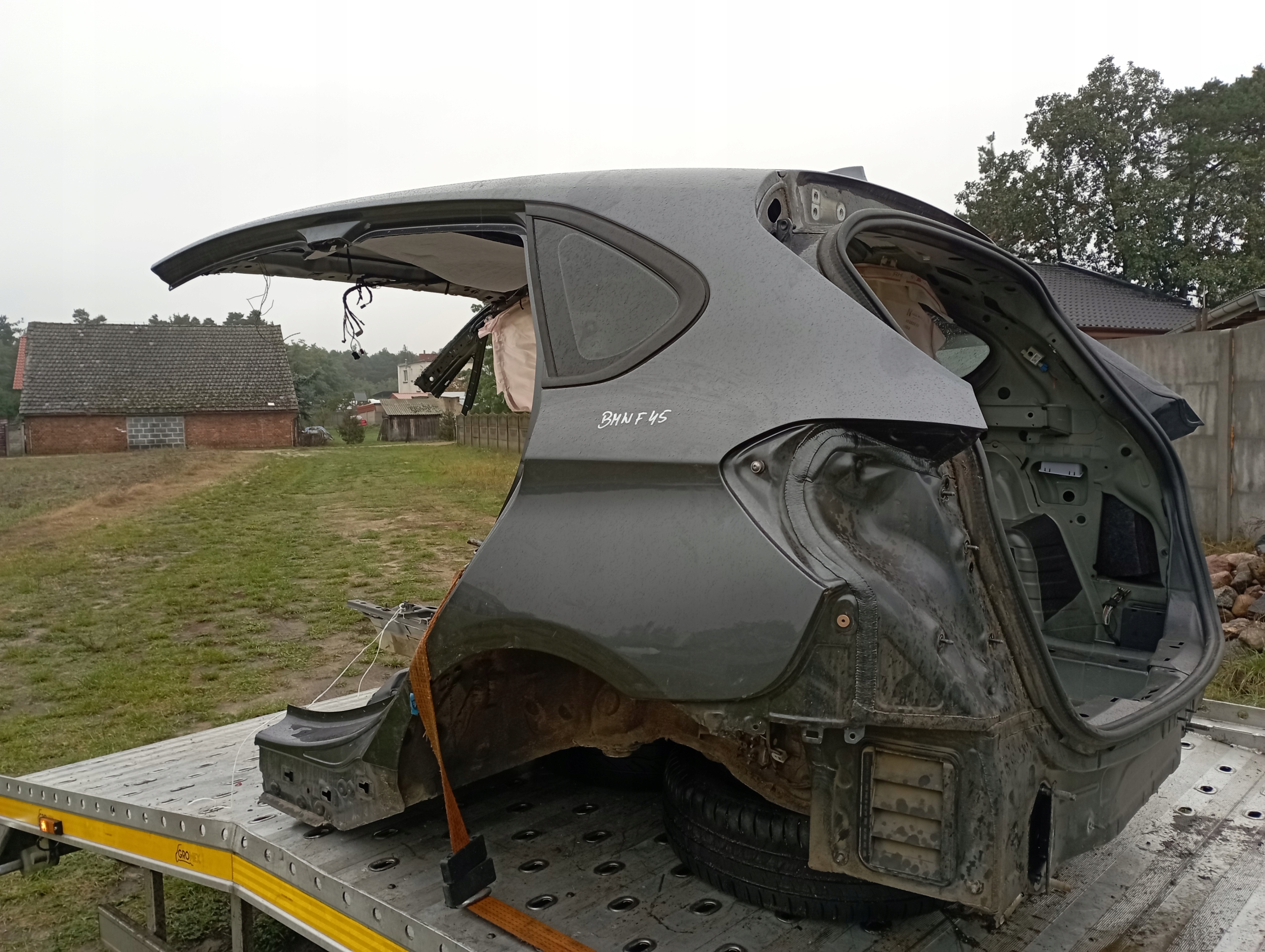 BMW 2 F45 DUPA ĆWIARTKA TYŁ LEWA PRAWA PAS TYŁ