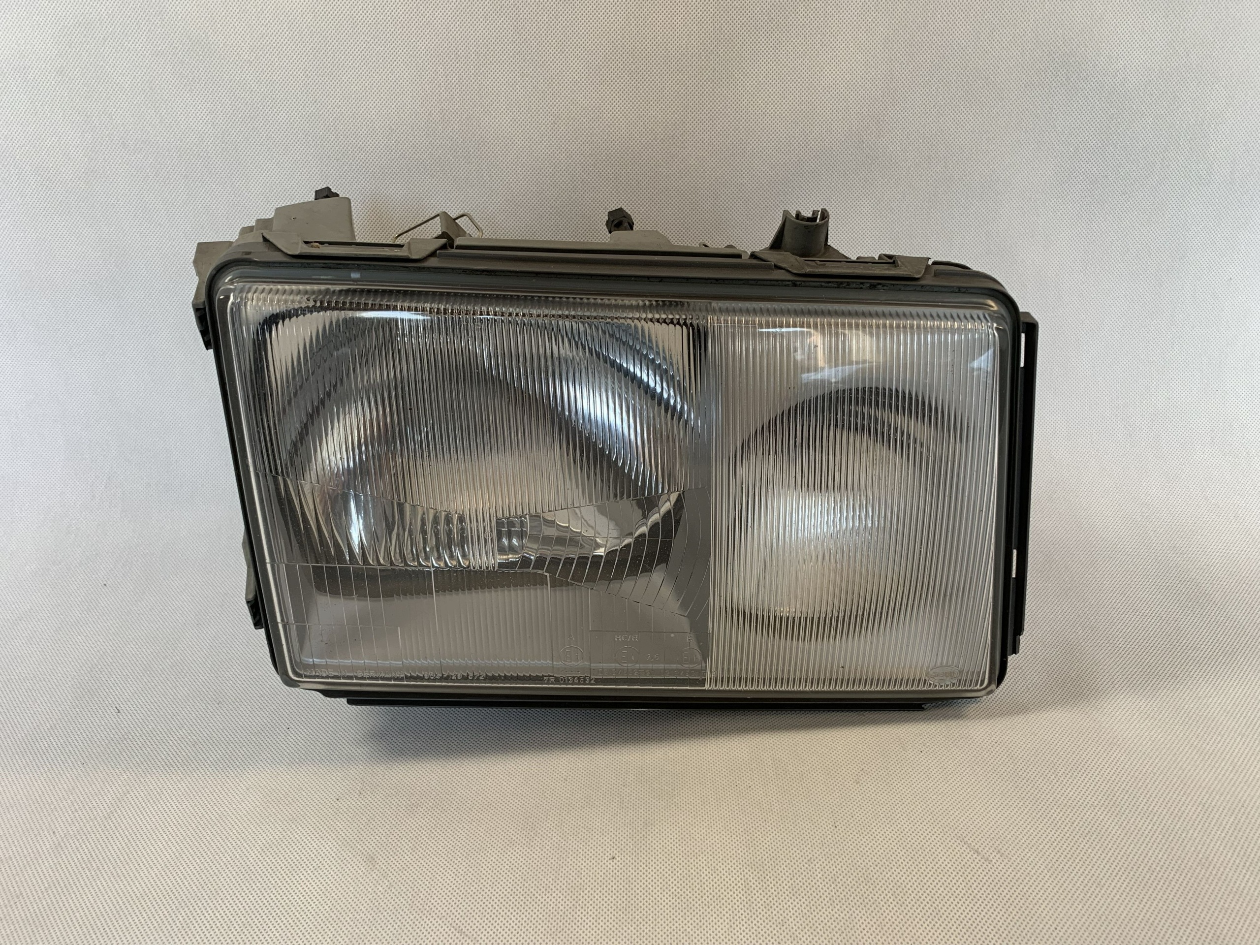 light front right reflektor Mercedes E-Klasa W124 84-89 1248201259 05.26