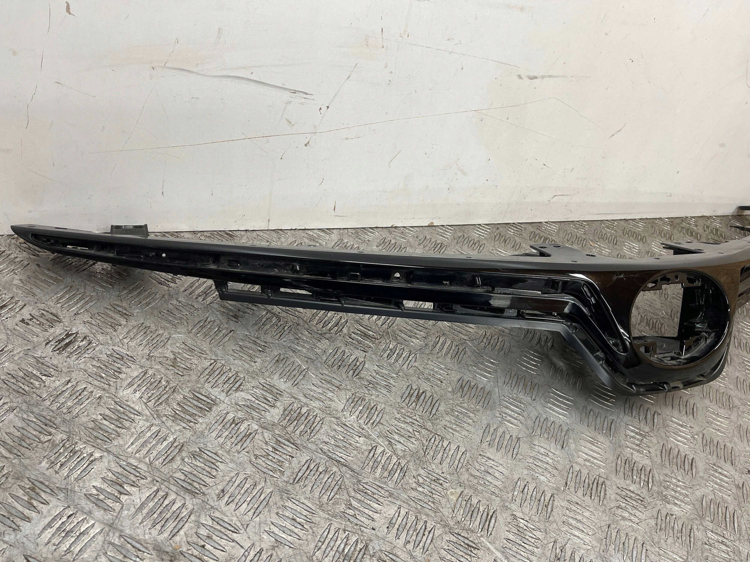 Grille Toyota Corolla E21 19- Berline 53111-02C90