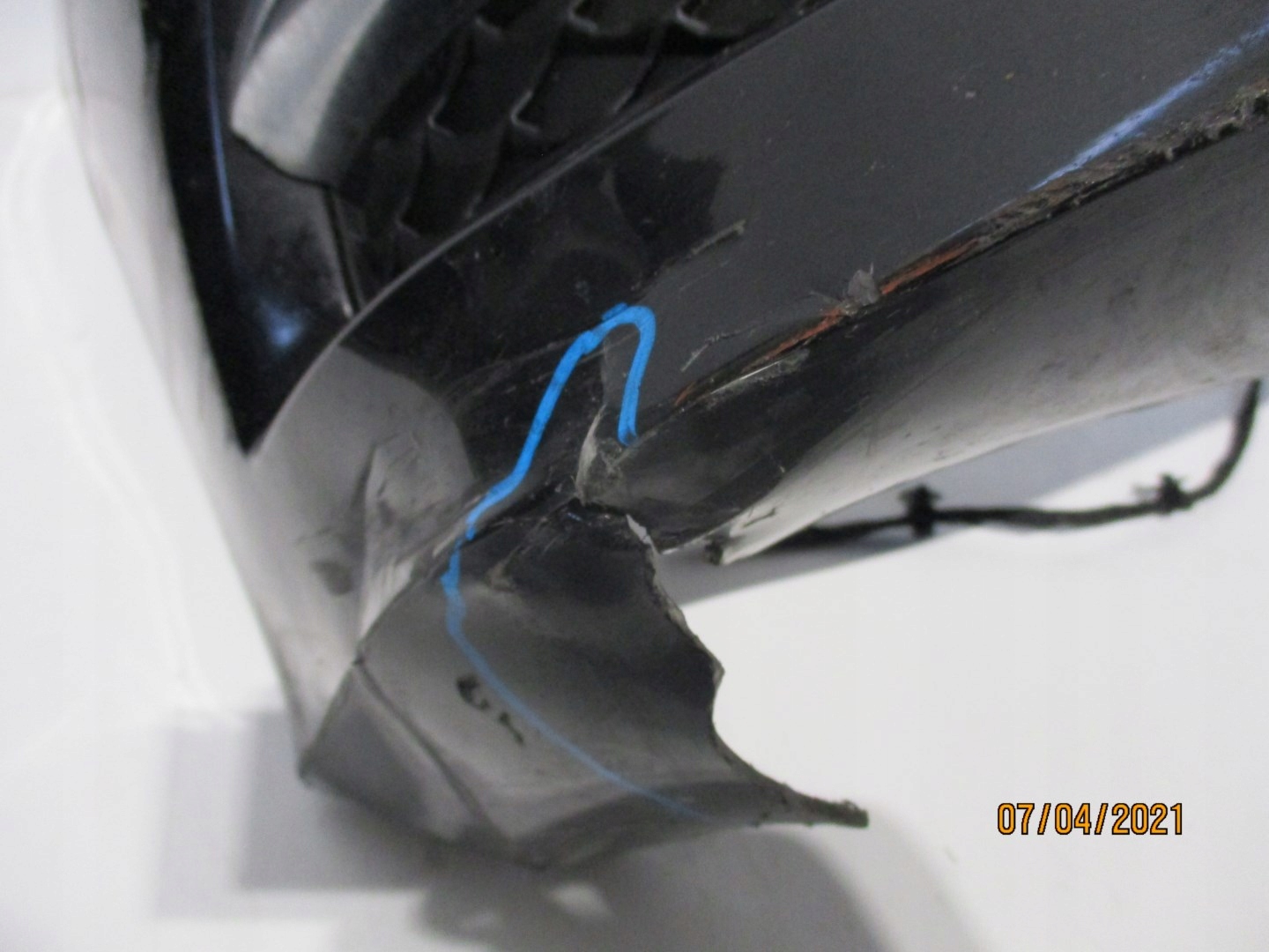 front bumper Mercedes E-klasa W 212 Xenon damag.