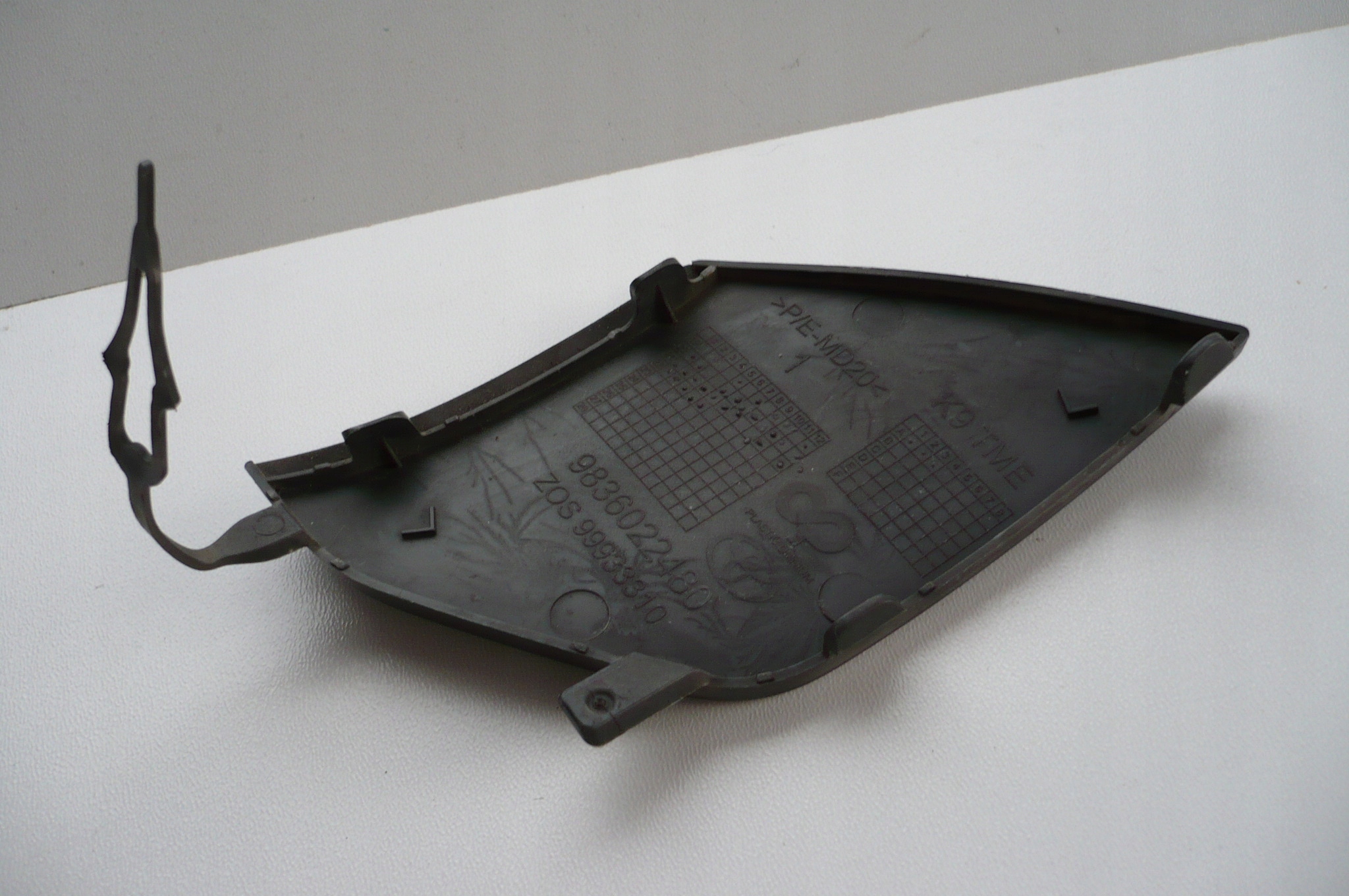 TOYOTA PROACE CITY 19- towing hook cap bumper front
