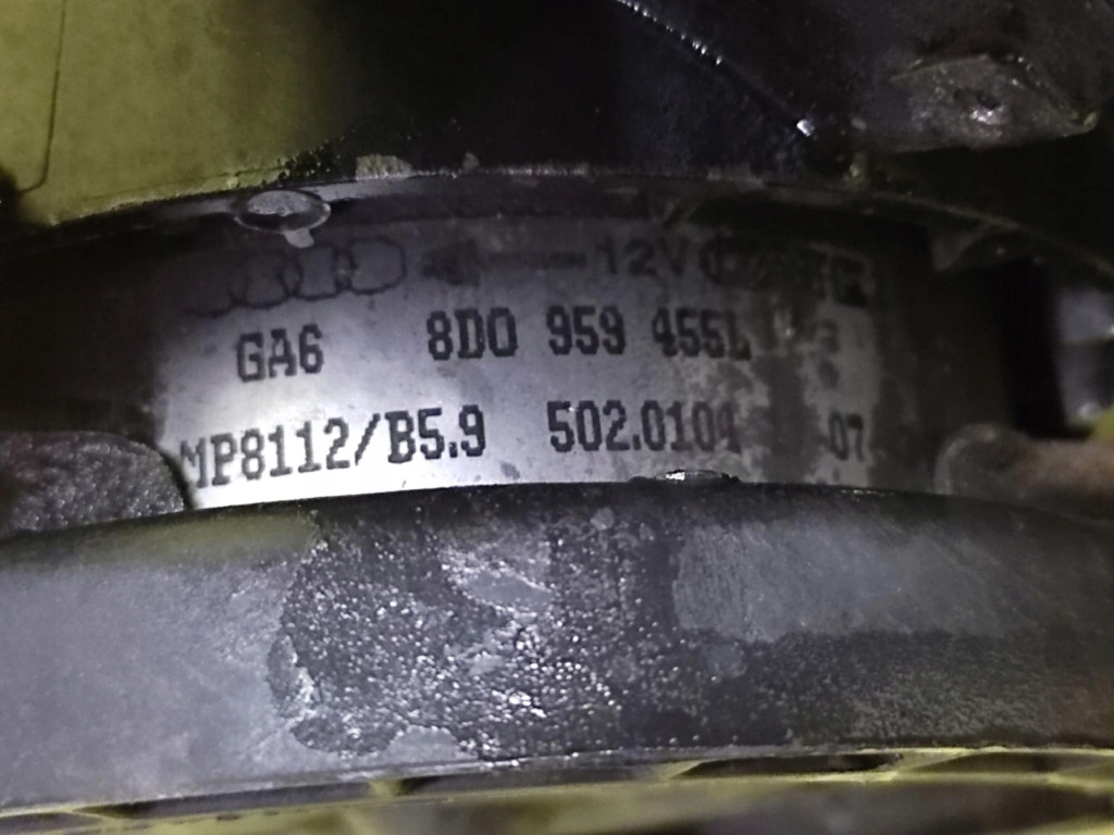 AUDI A6 C5 2.5 TDI ventilátor chladiče 8D0959455L
