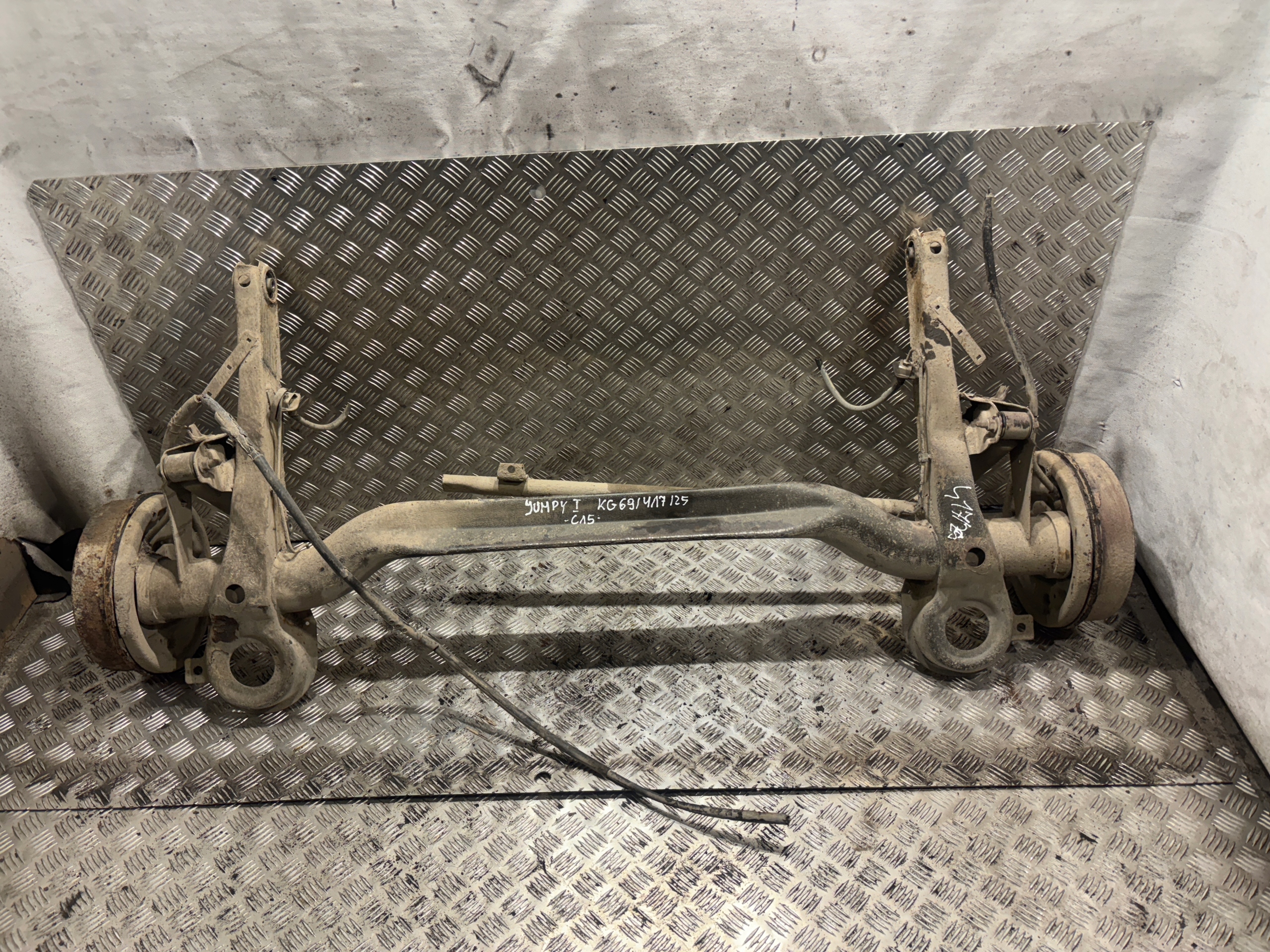 Achsträger heck Citroen Jumpy und 2,0 HDI 1492579080