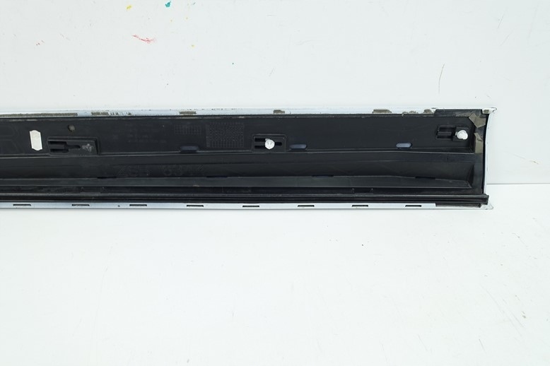 moulding door right front AUDI Q5 SQ5 8R0853960B