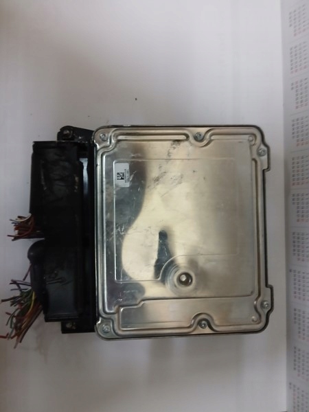 AUDI A5 D8 1.8 TFSI 8T0907115A