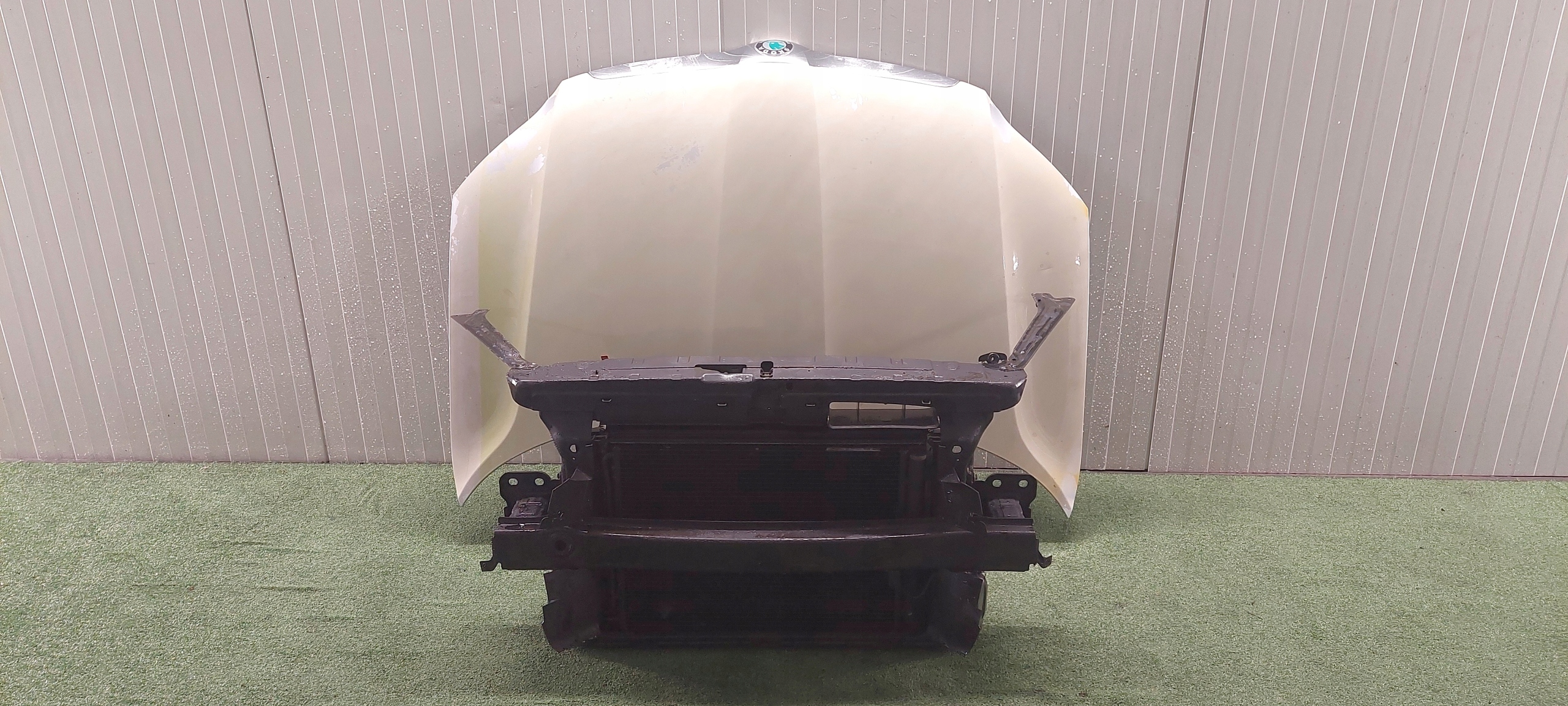 Capot SKODA YETI 09-13