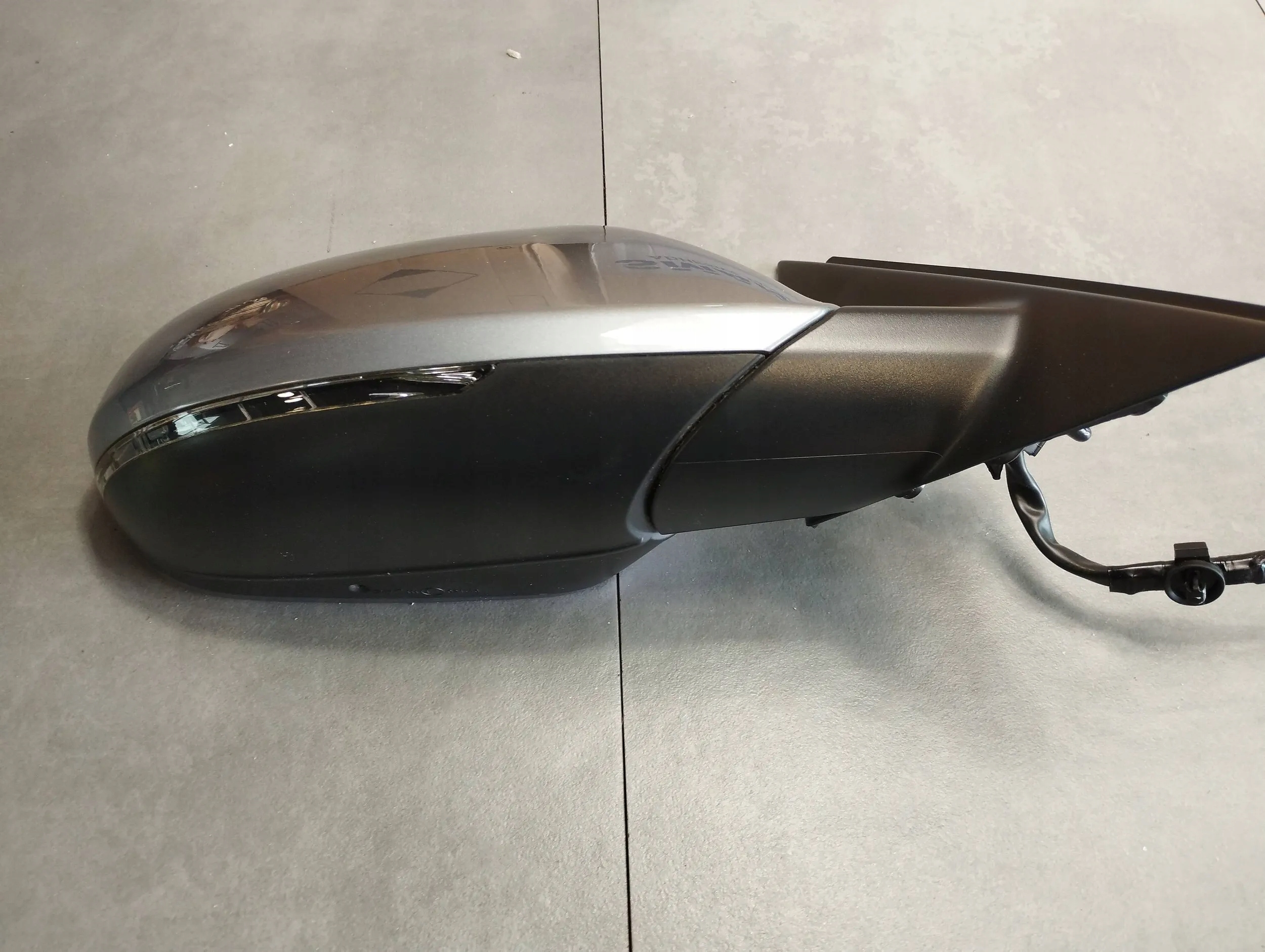 AUDI A6 C7 LUSTERKO PRAWE LX7P 12 PIN Producent części Audi OE