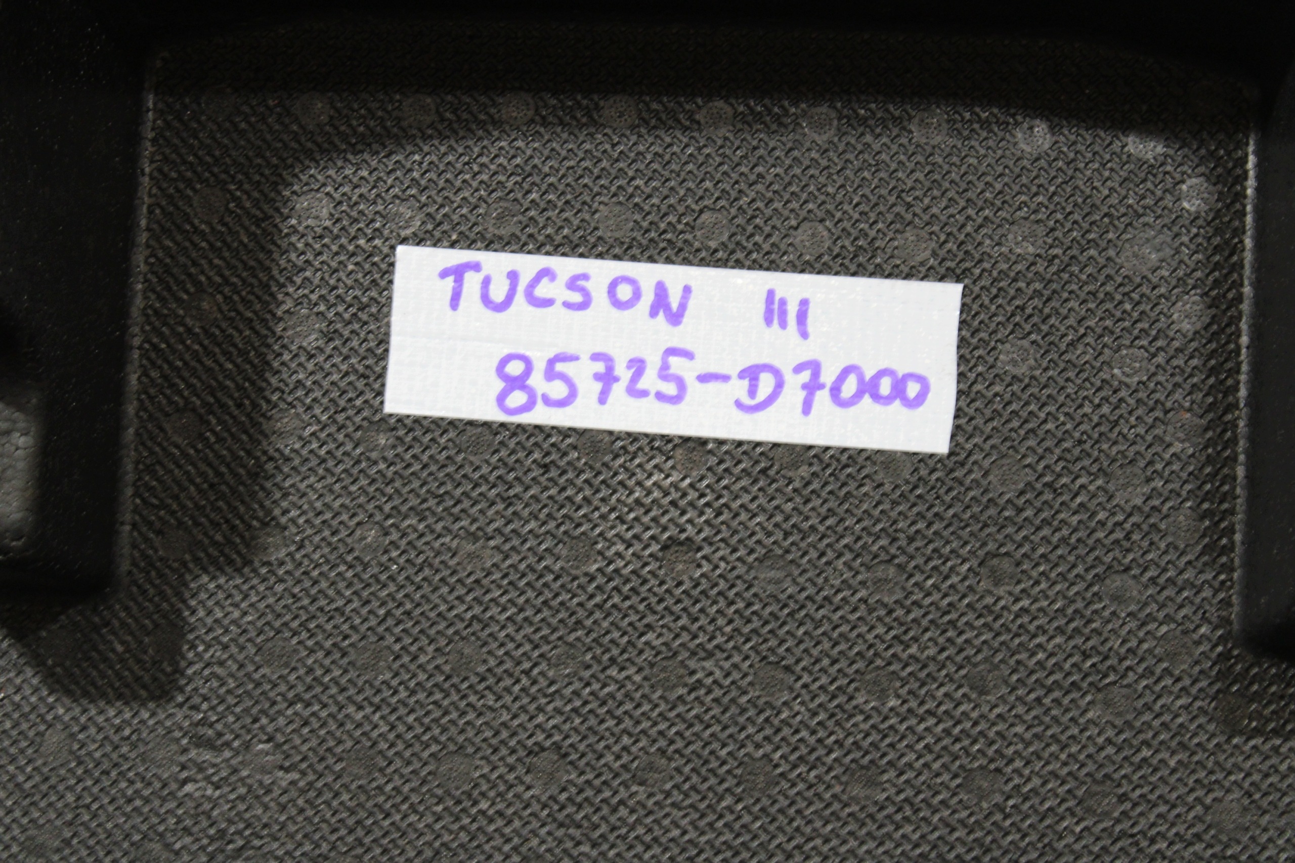 polystirene boot 85725-D7000 HYUNDAI TUCSON III 3 LIFT