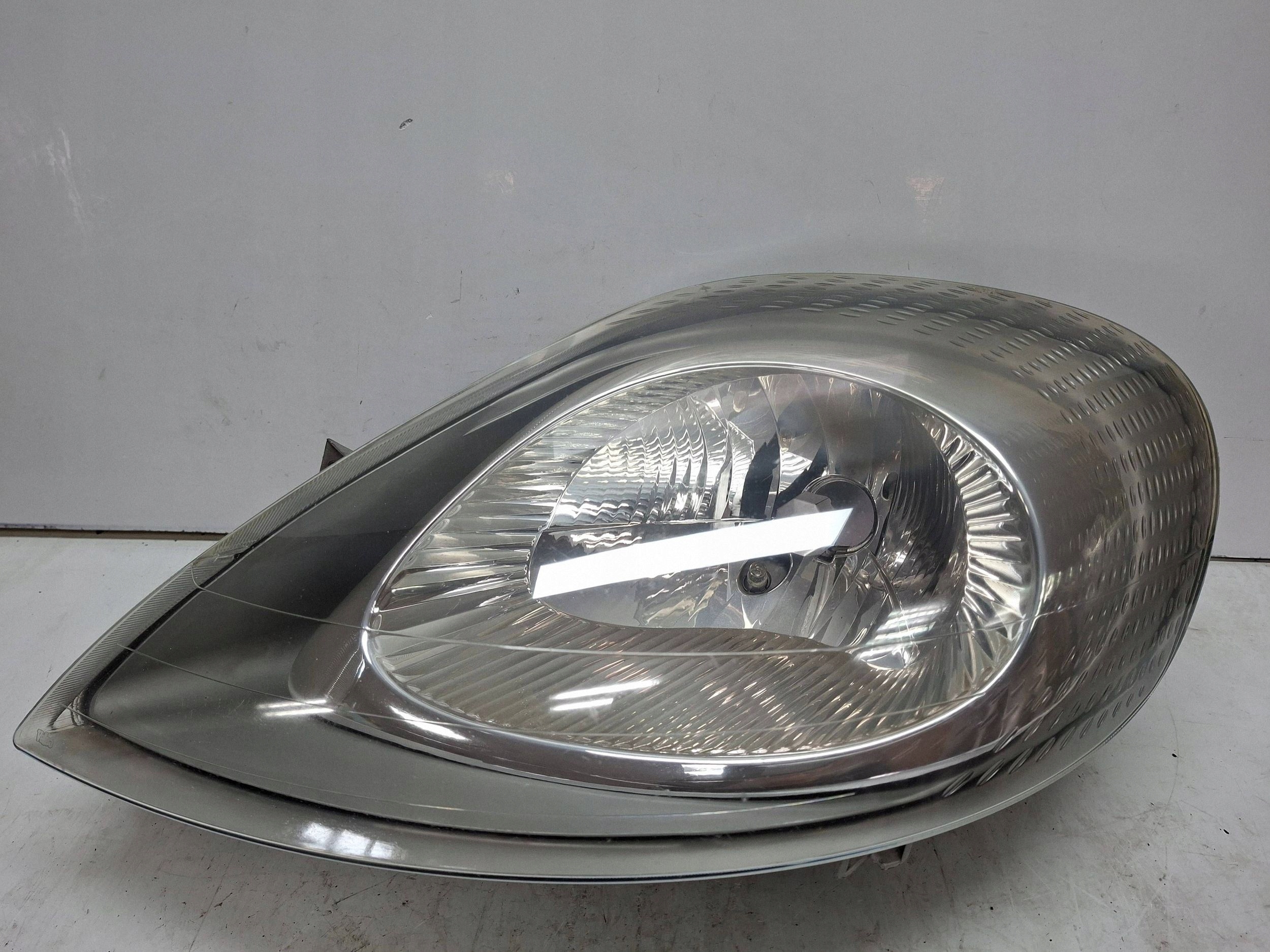 light front left RENAULT TRAFIC II 2001