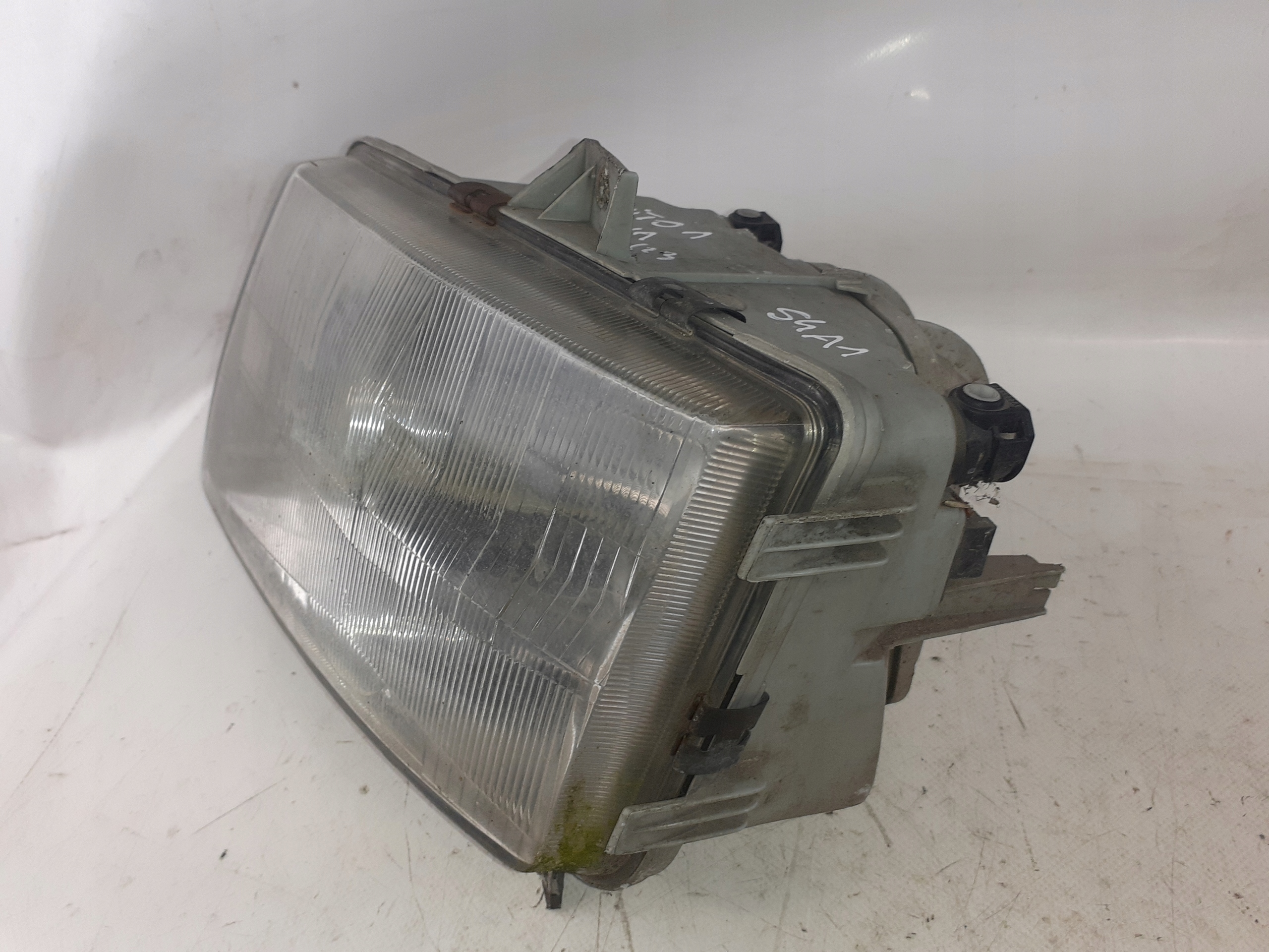 Mercedes Vito light left front