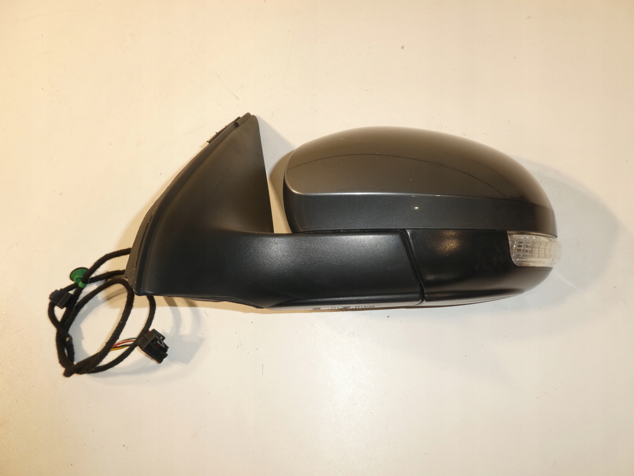 VW TIGUAN mirror left 5N0857933 6 PIN