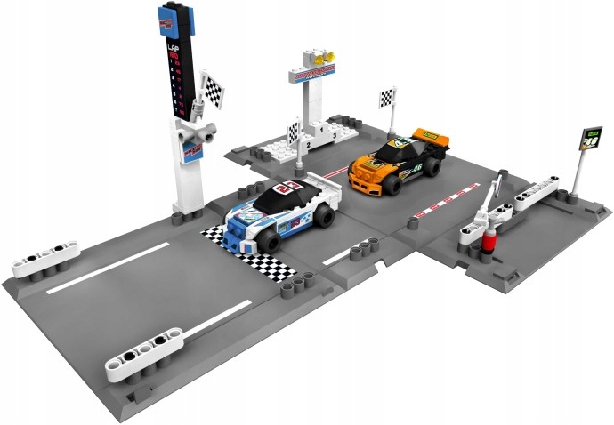 LEGO 8125 Racers Thunder Raceway *100% Nazwa zestawu Lego Racers 8125 Tor wyścigowy Thunder
