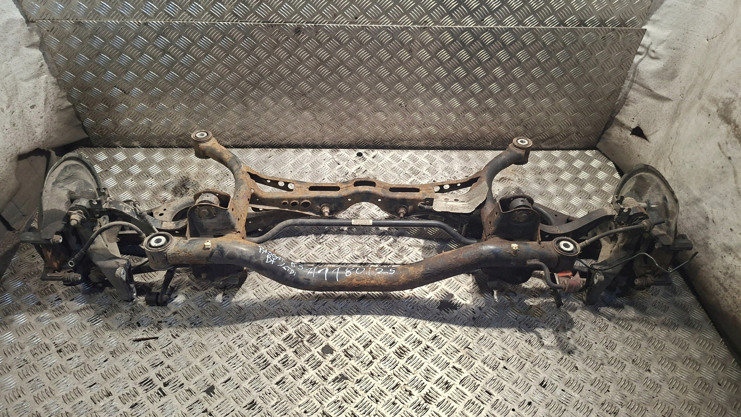 Achsträger heck VW PASSAT B7
