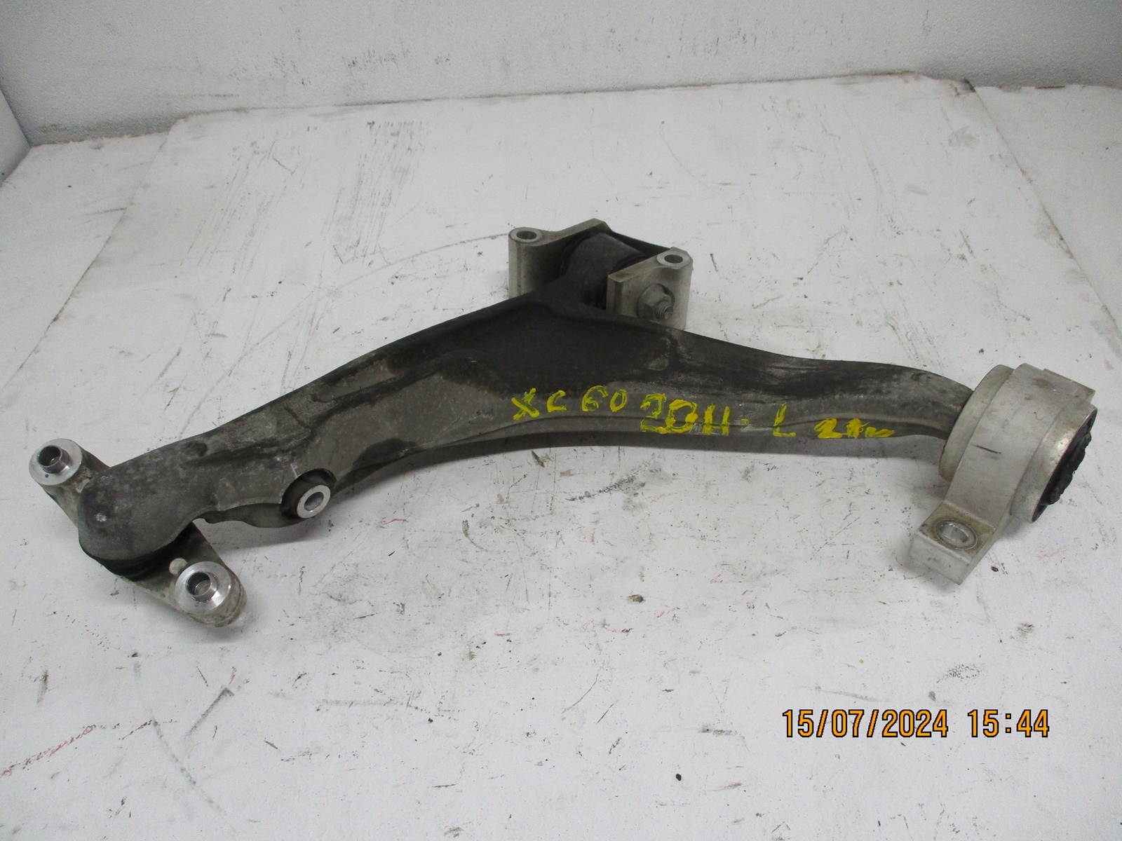 arm VOLVO XC60 right front