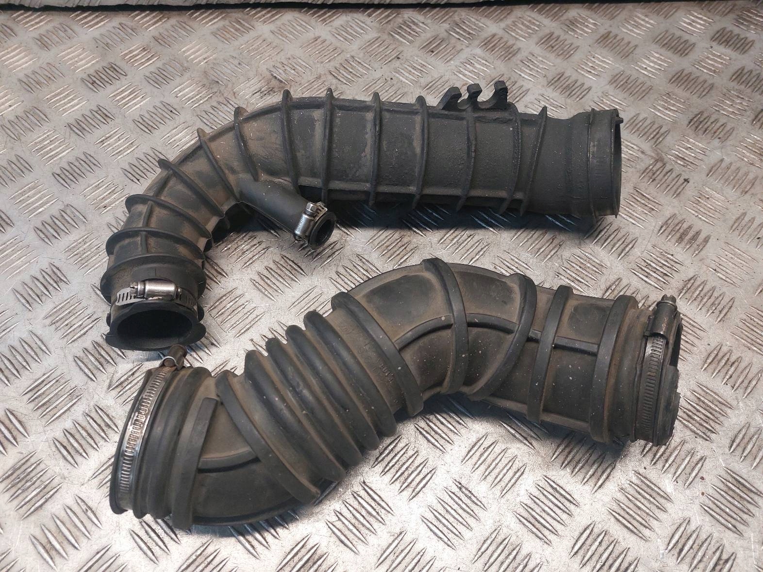 pipe air hose FORD TRANSIT V 2.0 DI 2C11-9C623-AD
