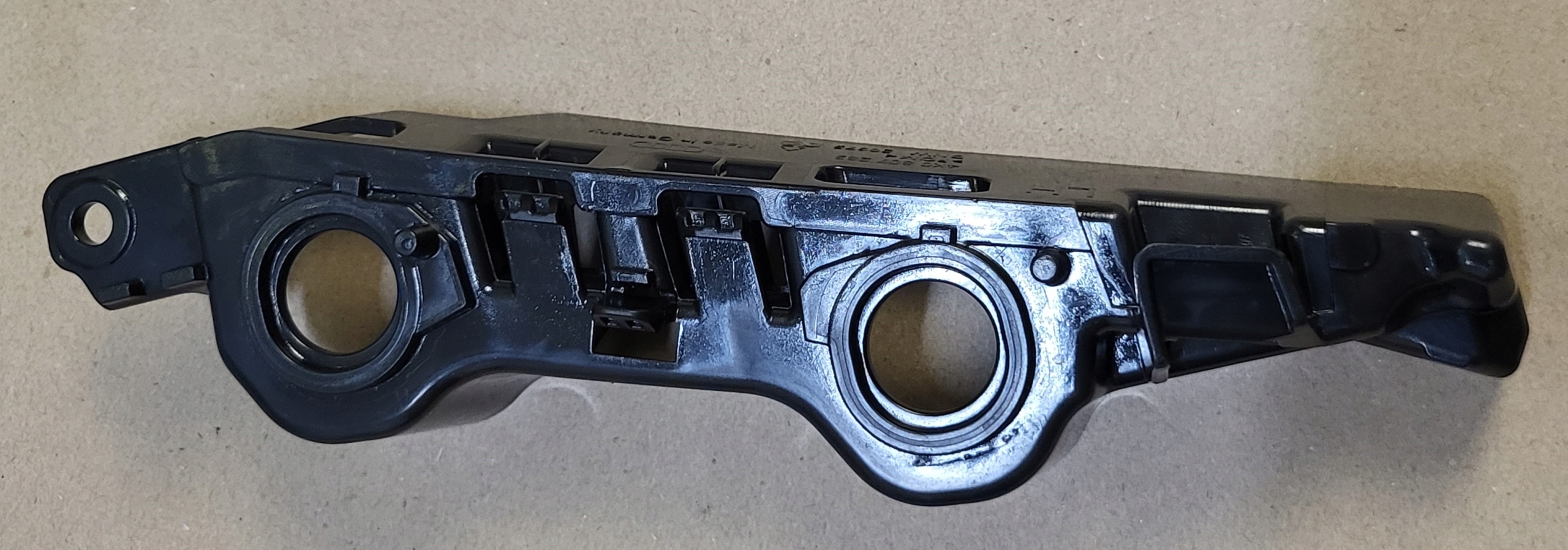 support holder of a bumper left front console AUDI A6 C8 4K0807283 OE EU