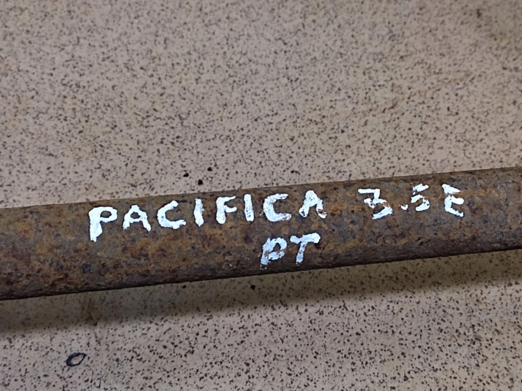 CHRYSLER PACIFICA 3.5 semi-axis right rear part P05110027AA
