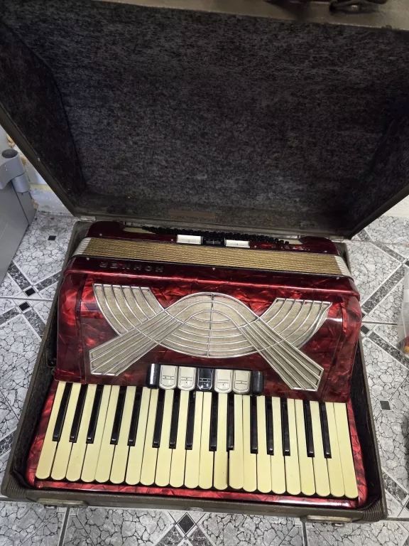 AKORDEON HOHNER VERDI II 96 BASÓW FUTERAŁ