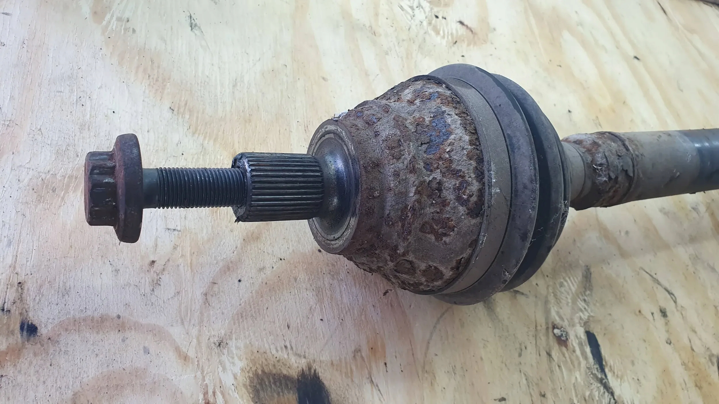 Volkswagen PASSAT B7 3A 10- 2.0 TDI semi-axis right front front long