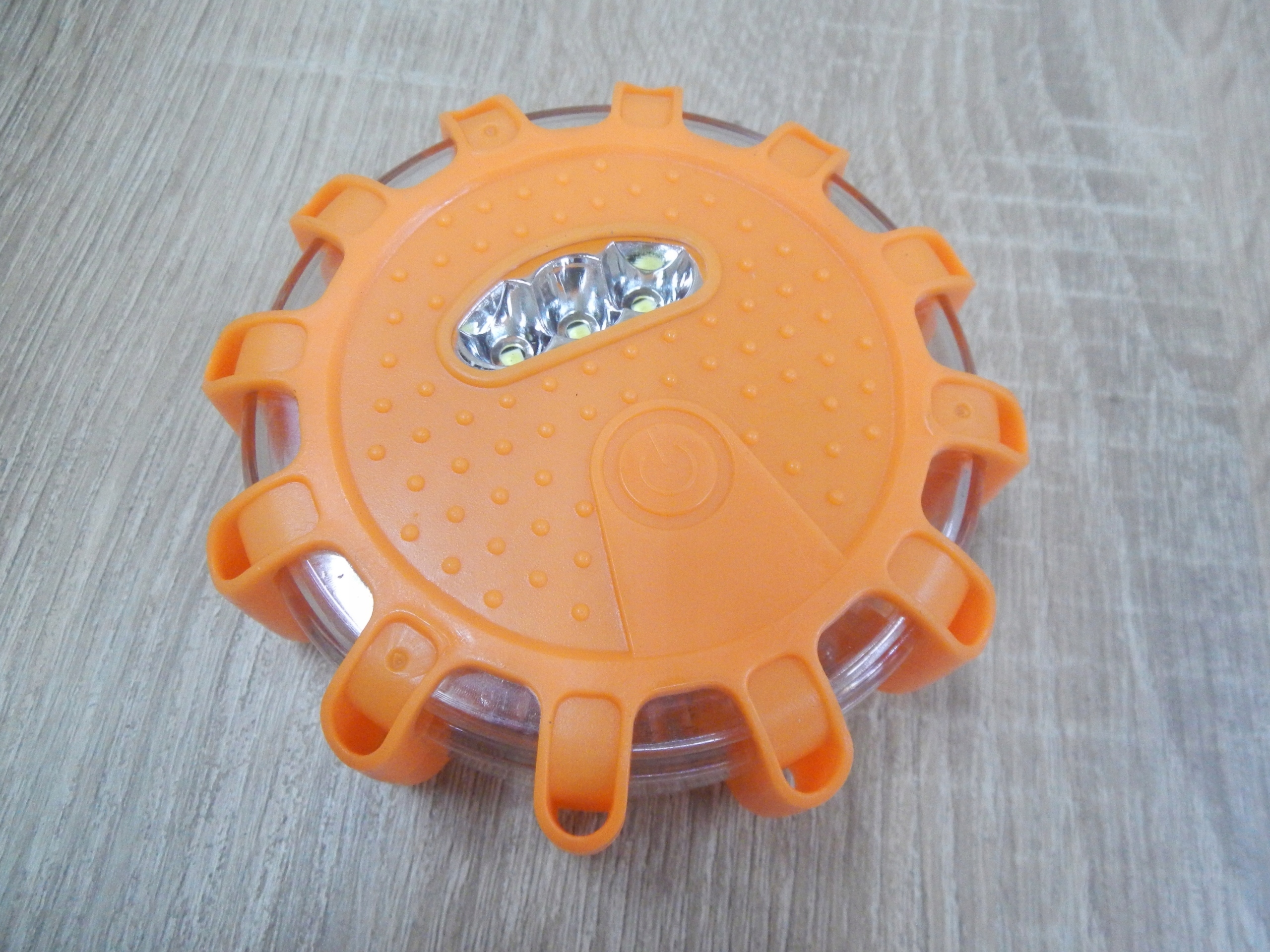 Lampa ostrzegawcza Migająca 15 LED Lampka Magnes Stan opakowania oryginalne