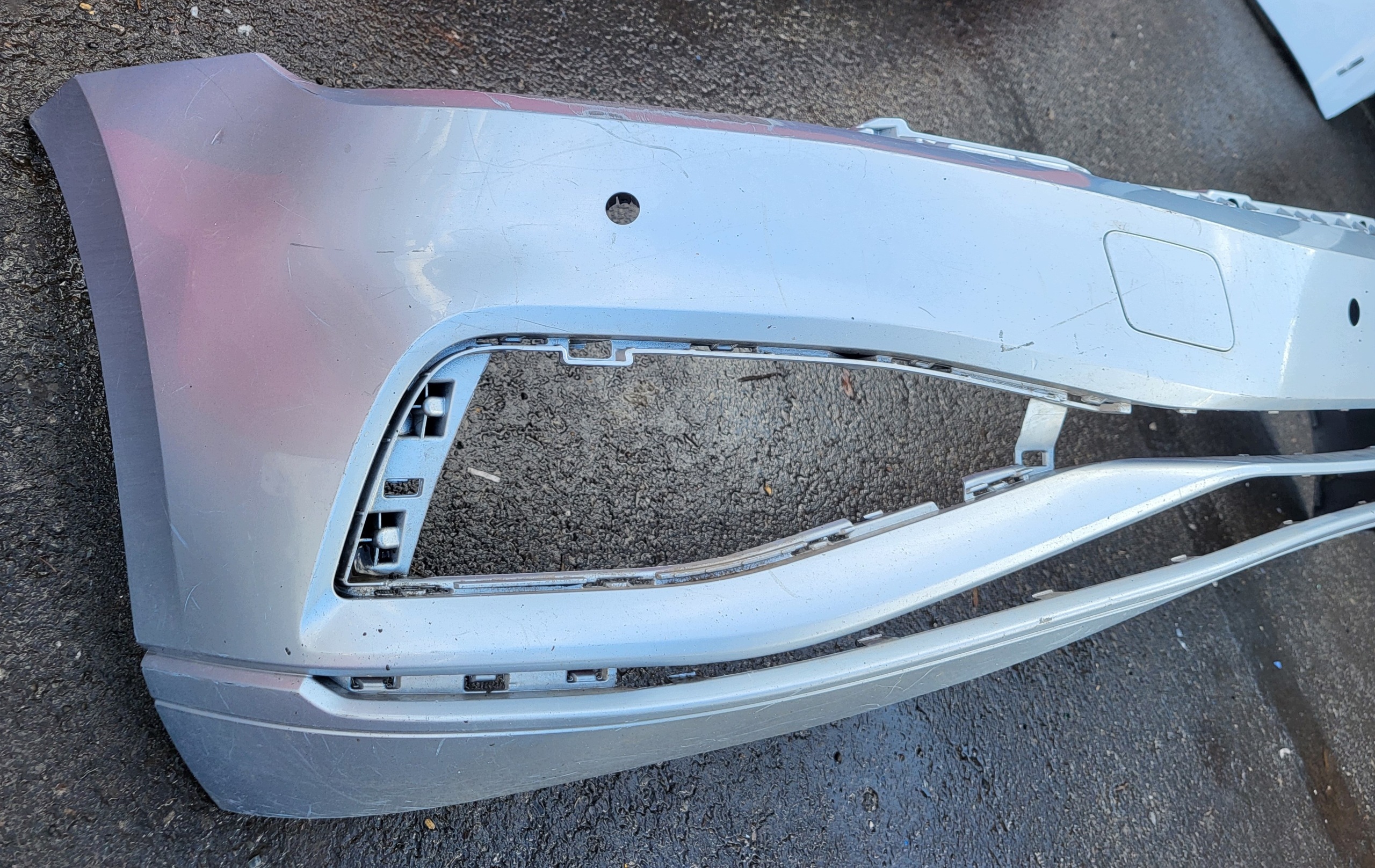 bumper front front towing hook cap VW PASSAT B8 3G 3G0807221E OE