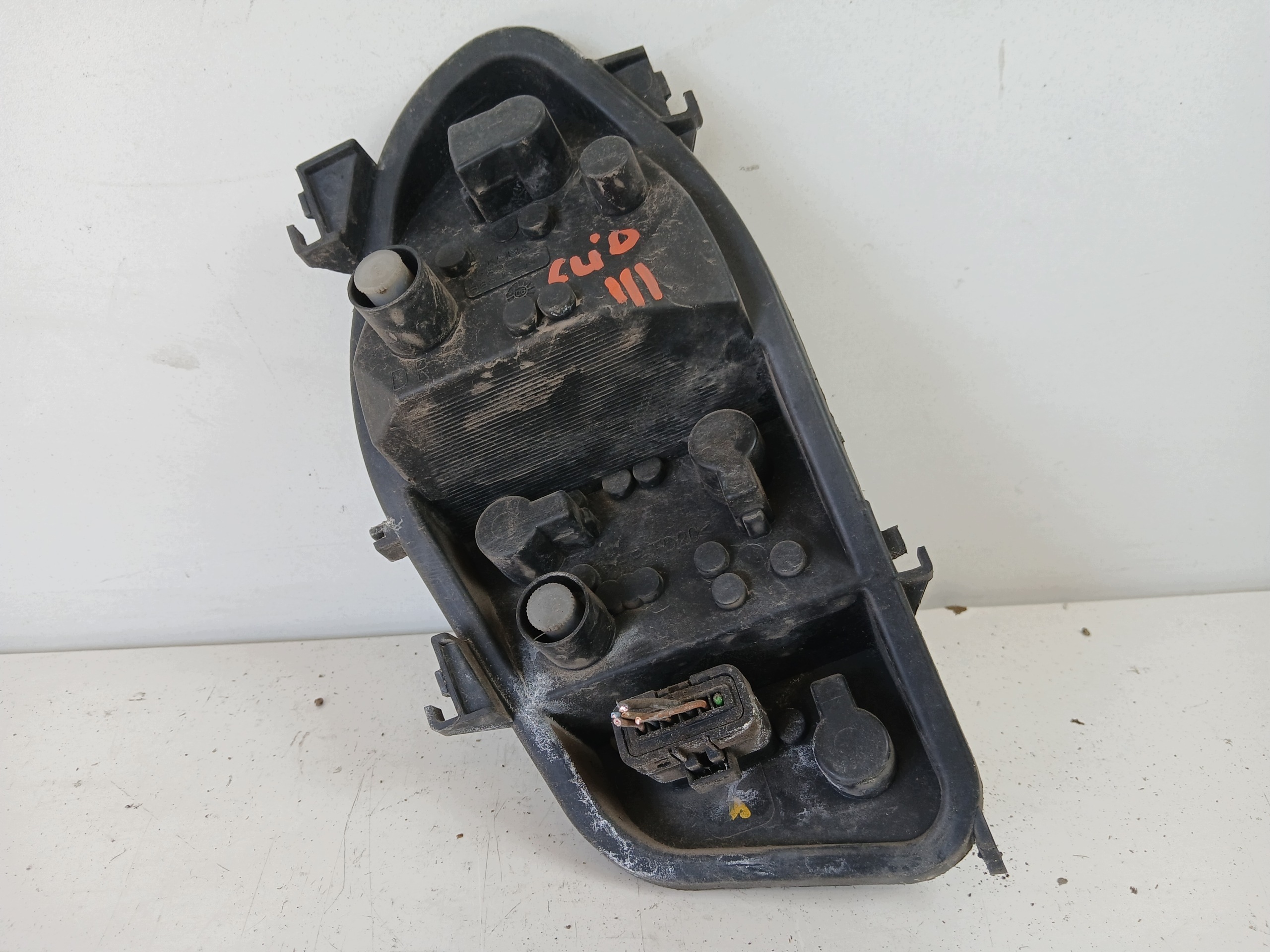 RENAULT CLIO III light housing right rear part