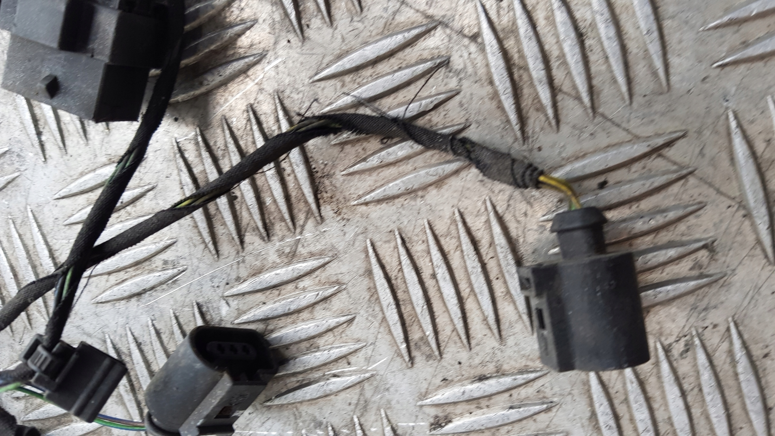 AUDI A8 D3 bundle CZUJNIKOW reversing PDC rear part