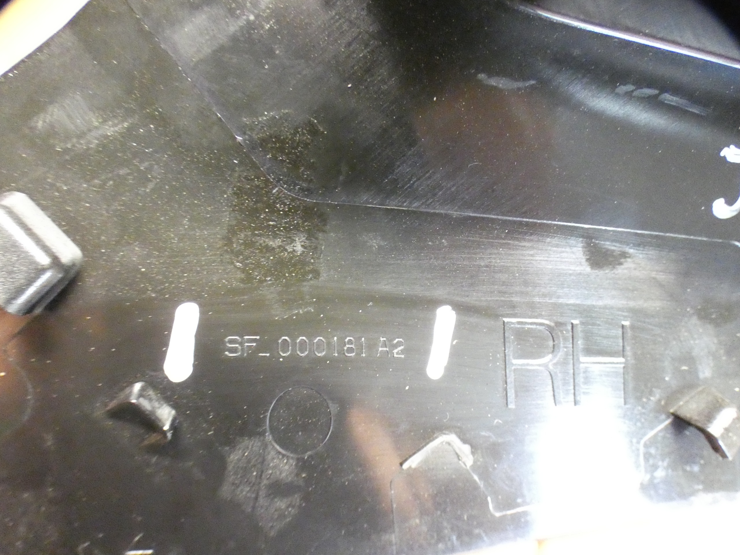 JEEP AVENGER 22- moulding for fender left right rear part