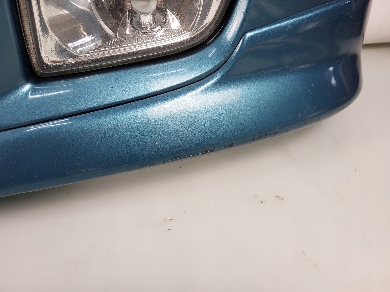 MAZDA PREMACY SPORT and bumper fog light front 20Q