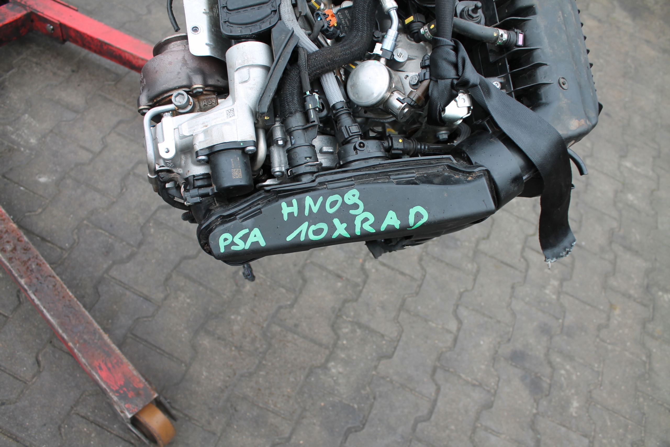 engine complete PEUGEOT 1,2 10XRAD PSA HN09 8TYSKM