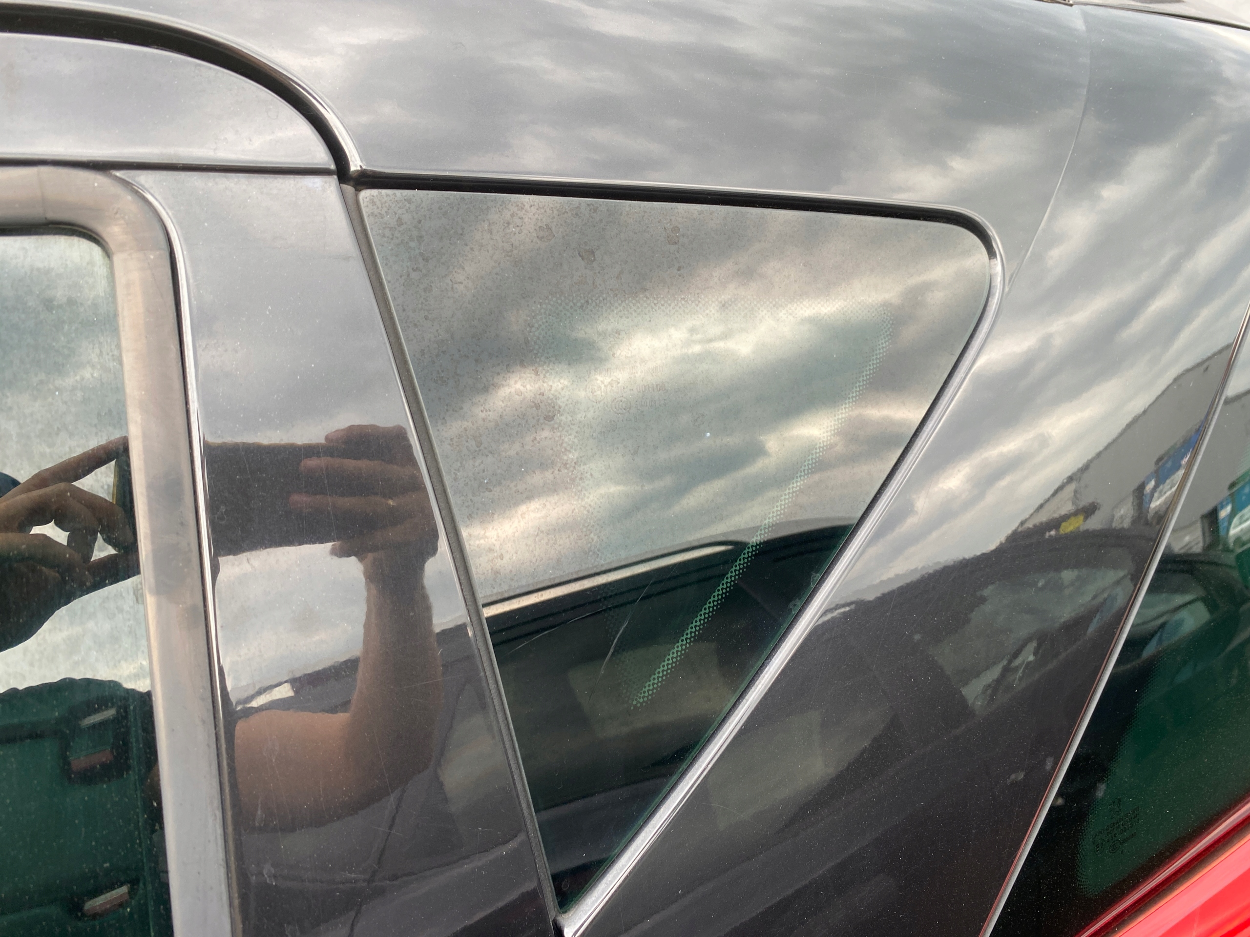 window side bodywork left przy drzwiach Peugeot 207 SW 06-13