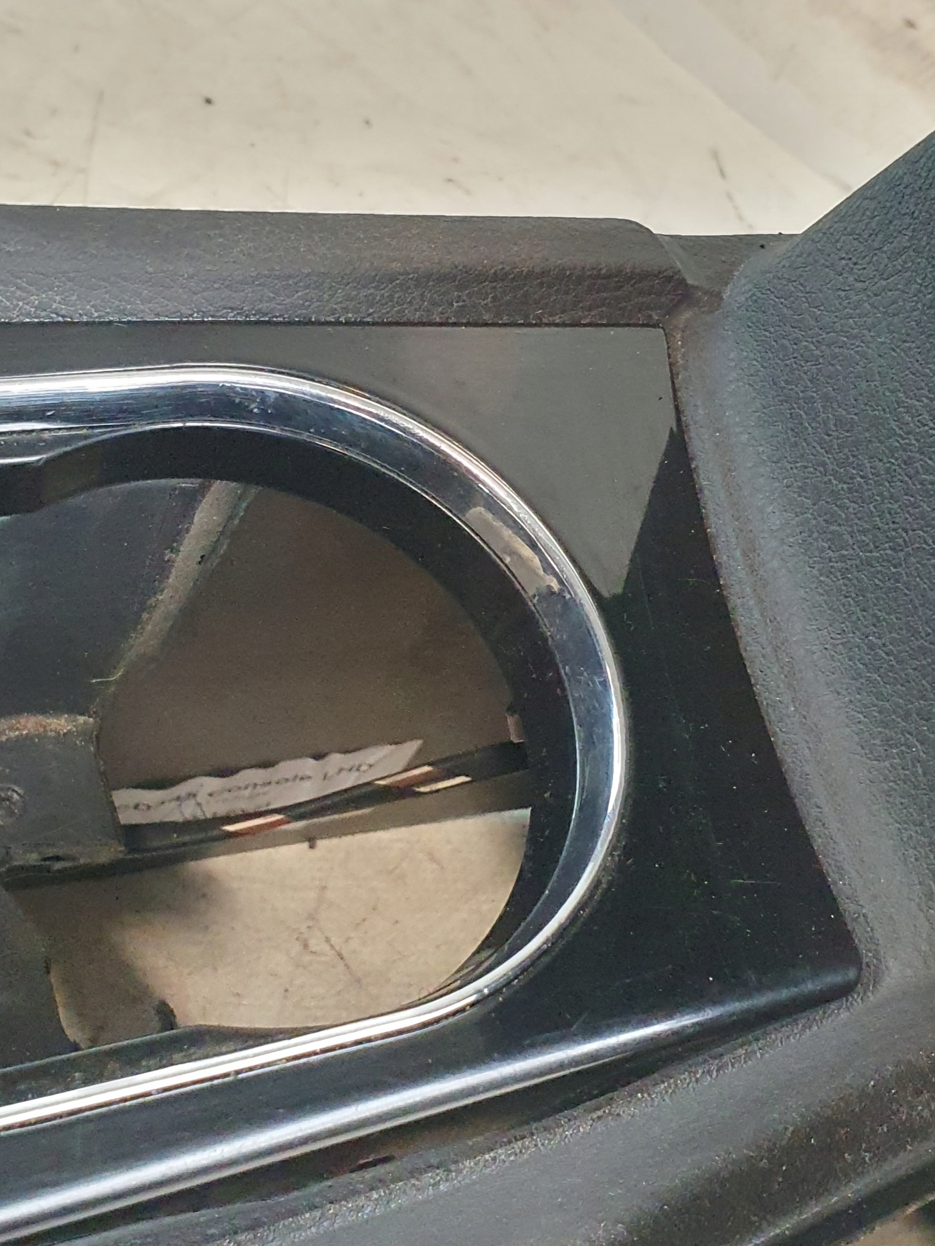 TUNEL central console OE 7S71-A045A20-AX FORD MONDEO MK4 07r. EU