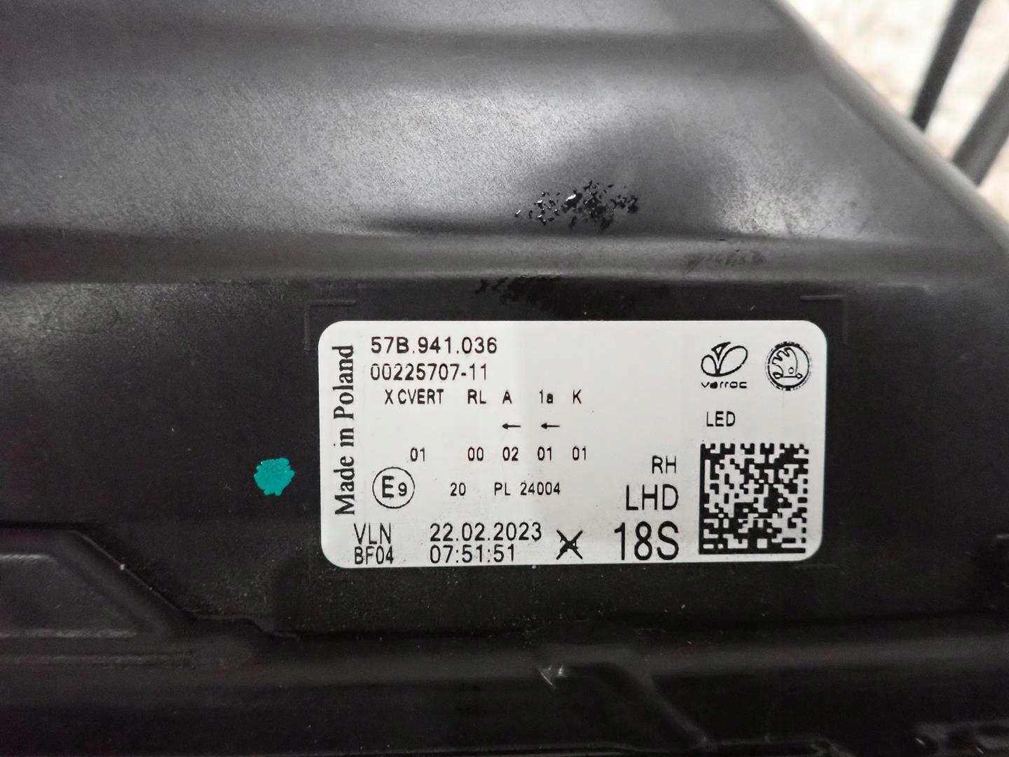 light front front right SKODA KAROQ LIFT 2021- FULL LED