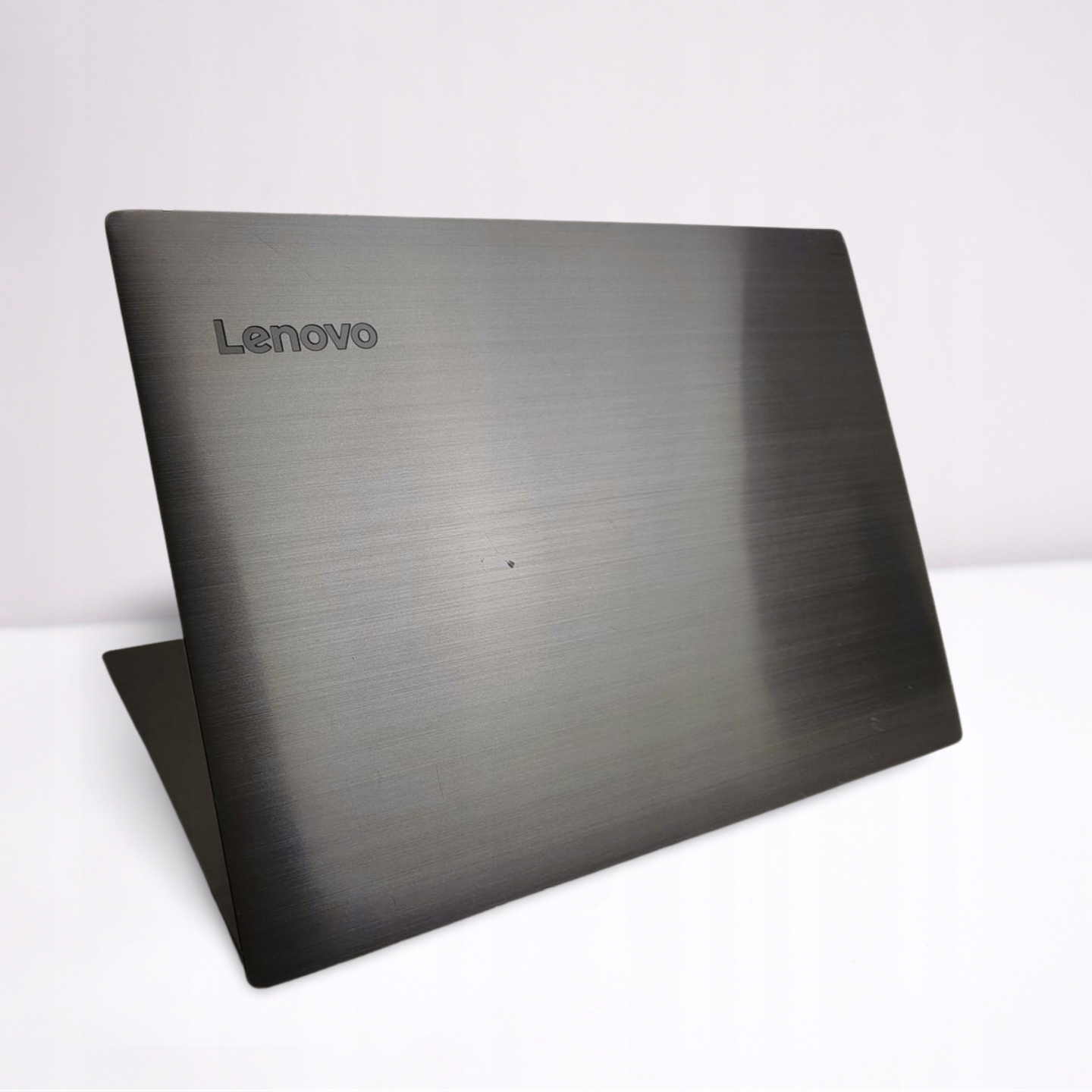 Lenovo V330-14IKB