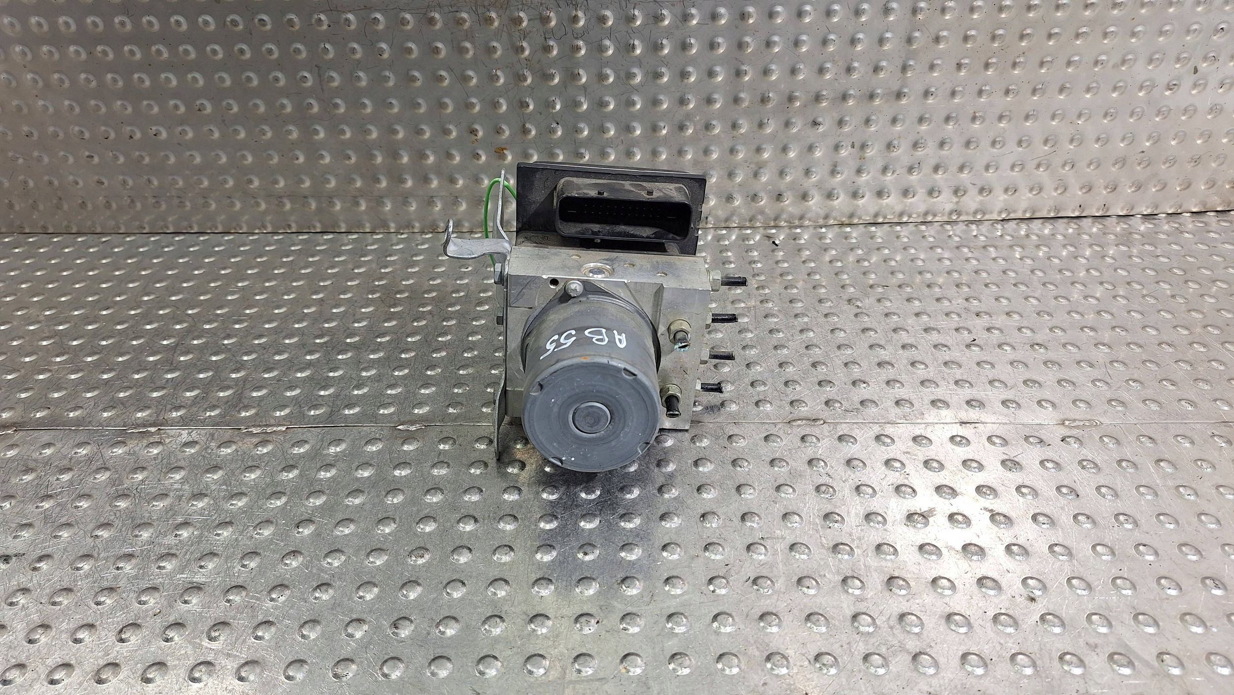 pump control unit ABS 6795186 6795187 BMW X1 E84 2.0 D