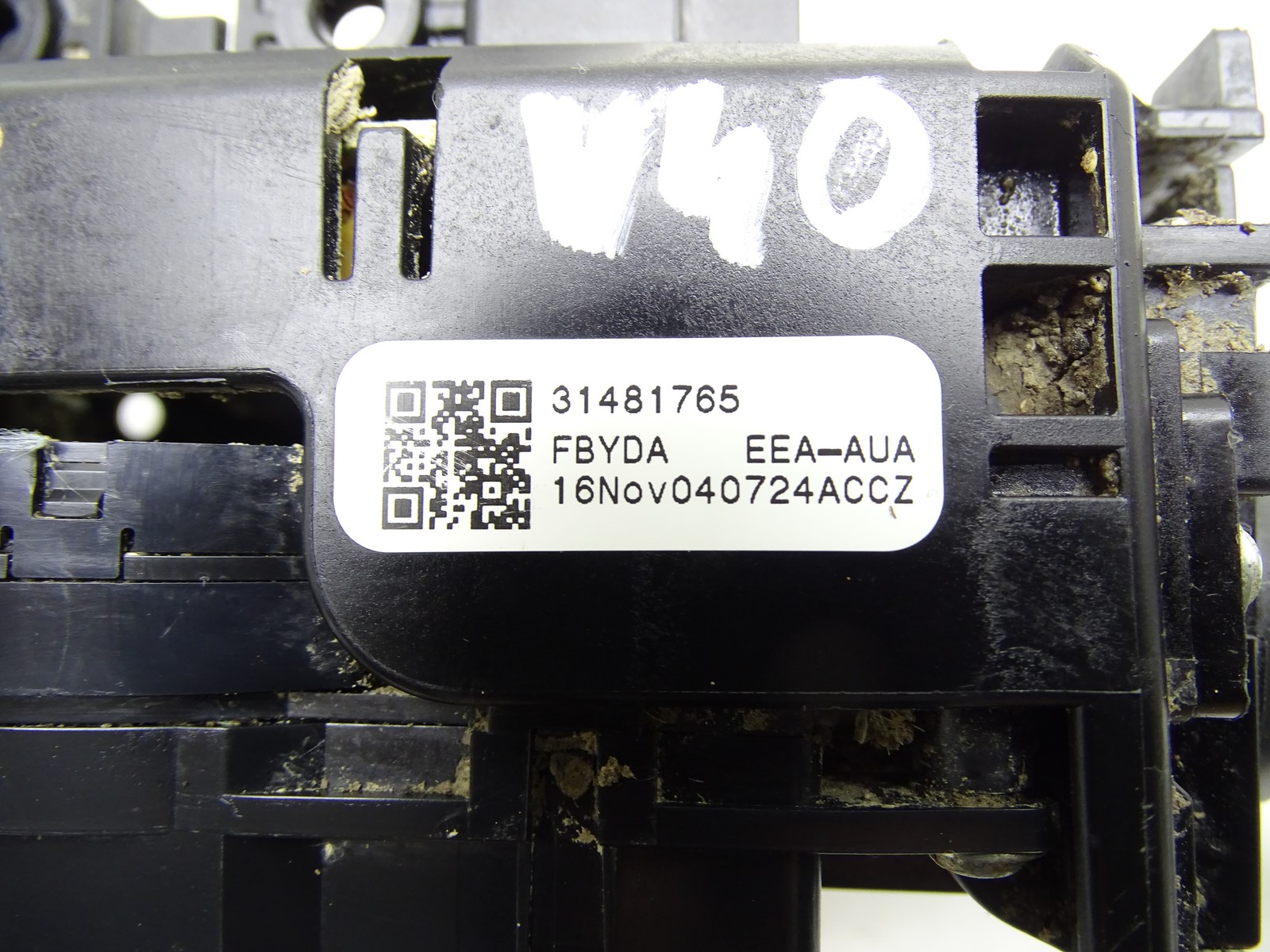 steering wheel levers and controls control ring VOLVO V40 II 31481765