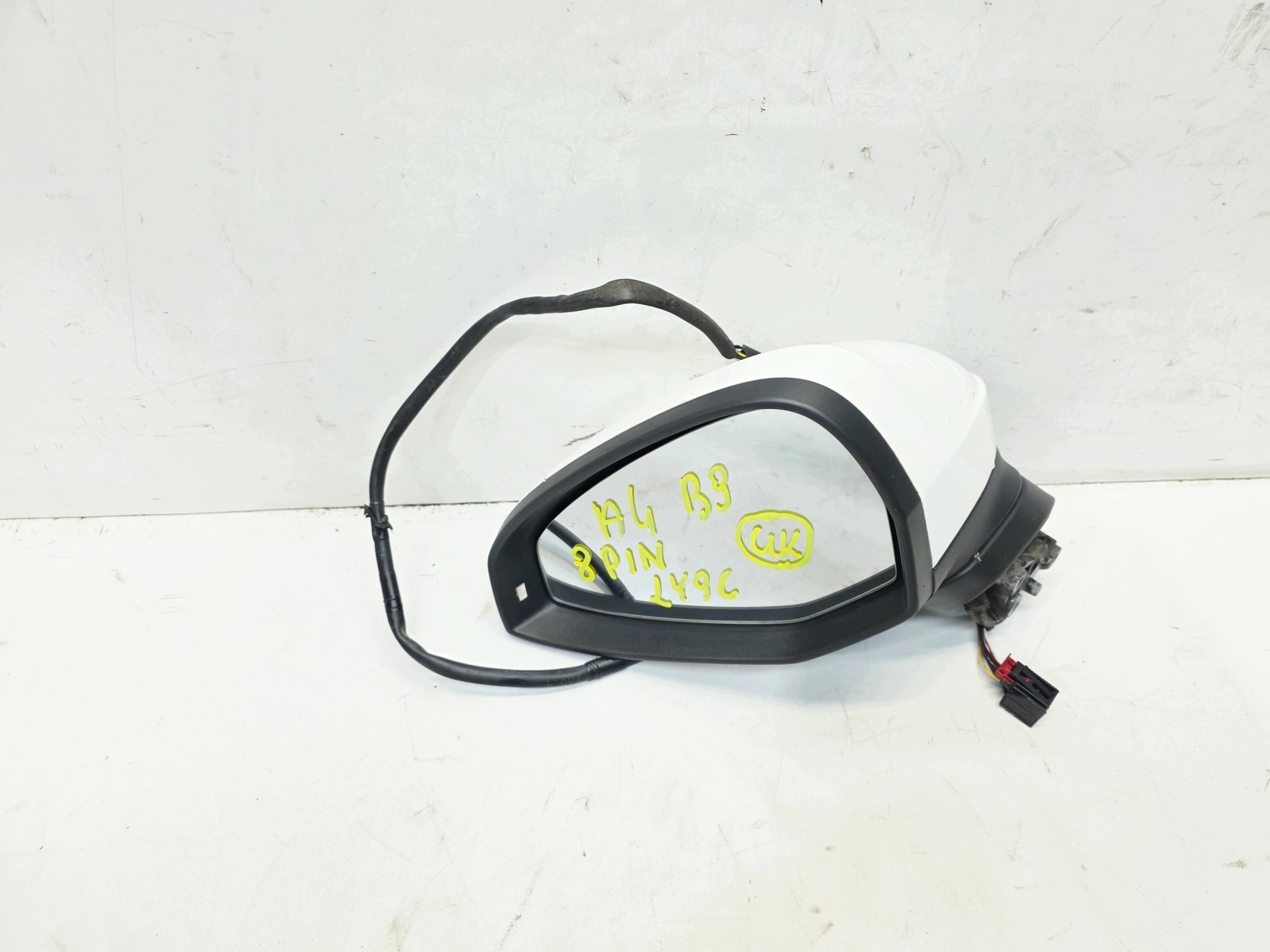 tükör külső bal AUDI A4 B9 LY9C 8 PIN UK