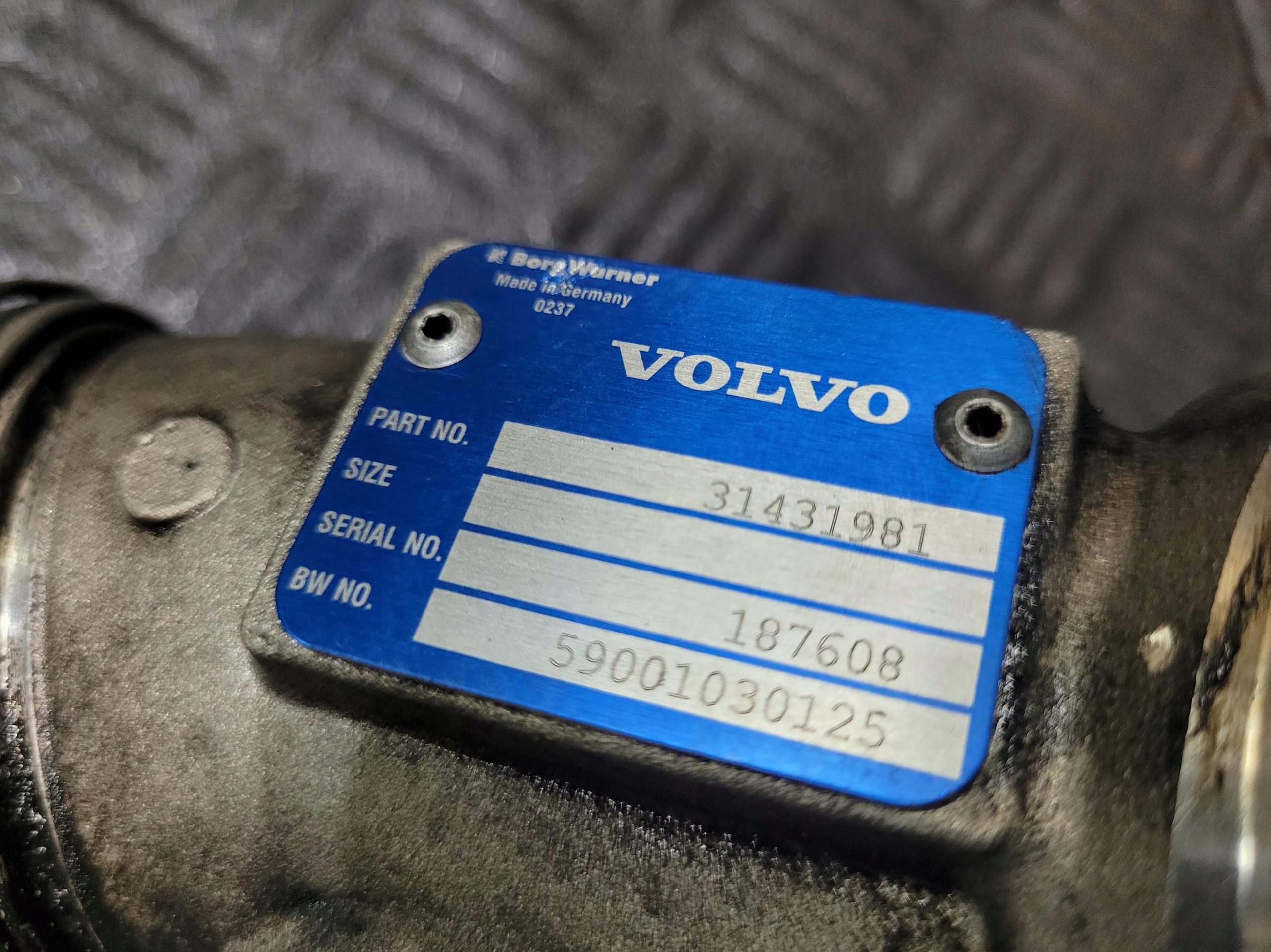 pipe air hose 31431981 VOLVO S90 II V90 2.0 D4