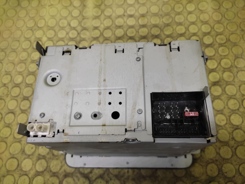 VW GOLF V RADIO 1K0035186AA