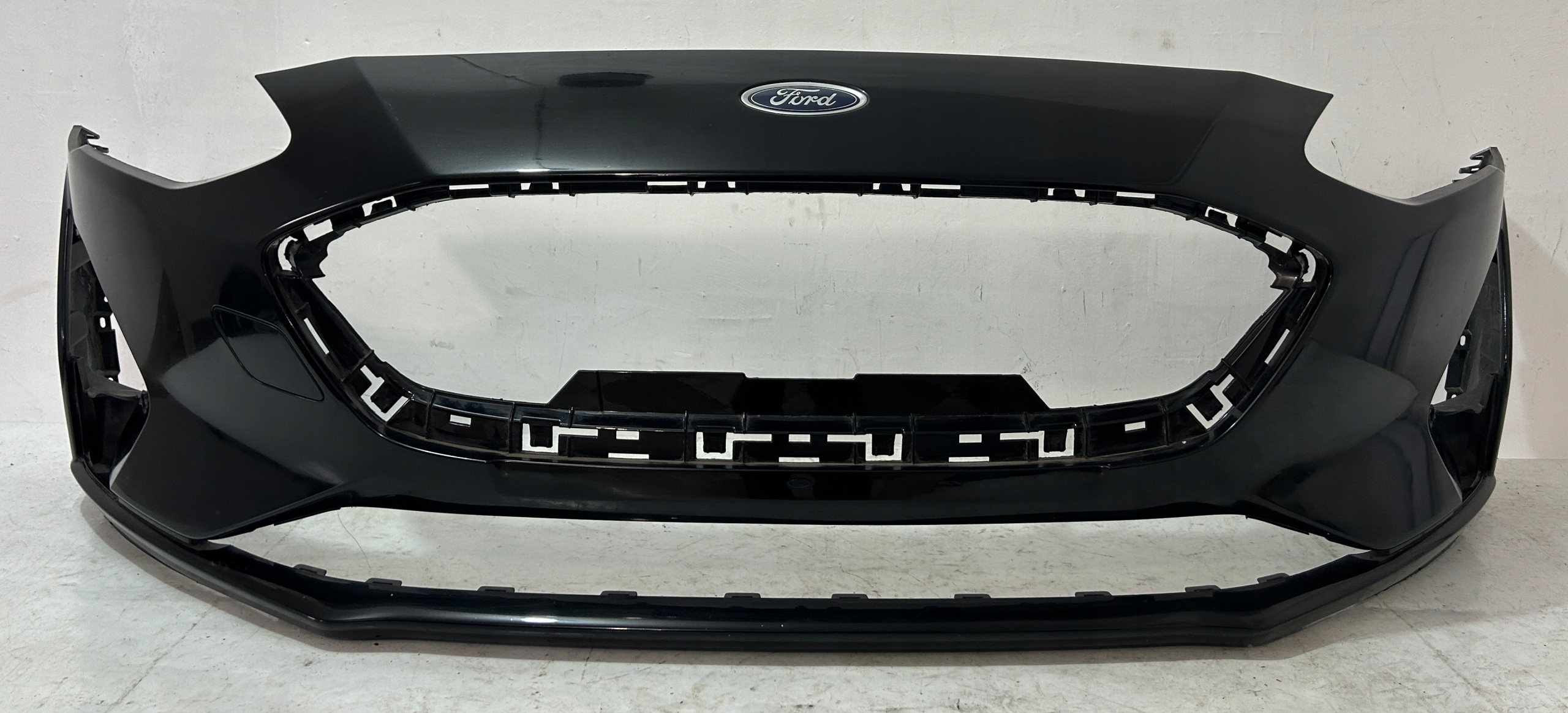 bumper front front FORD FOCUS MK4 without OTWOROW