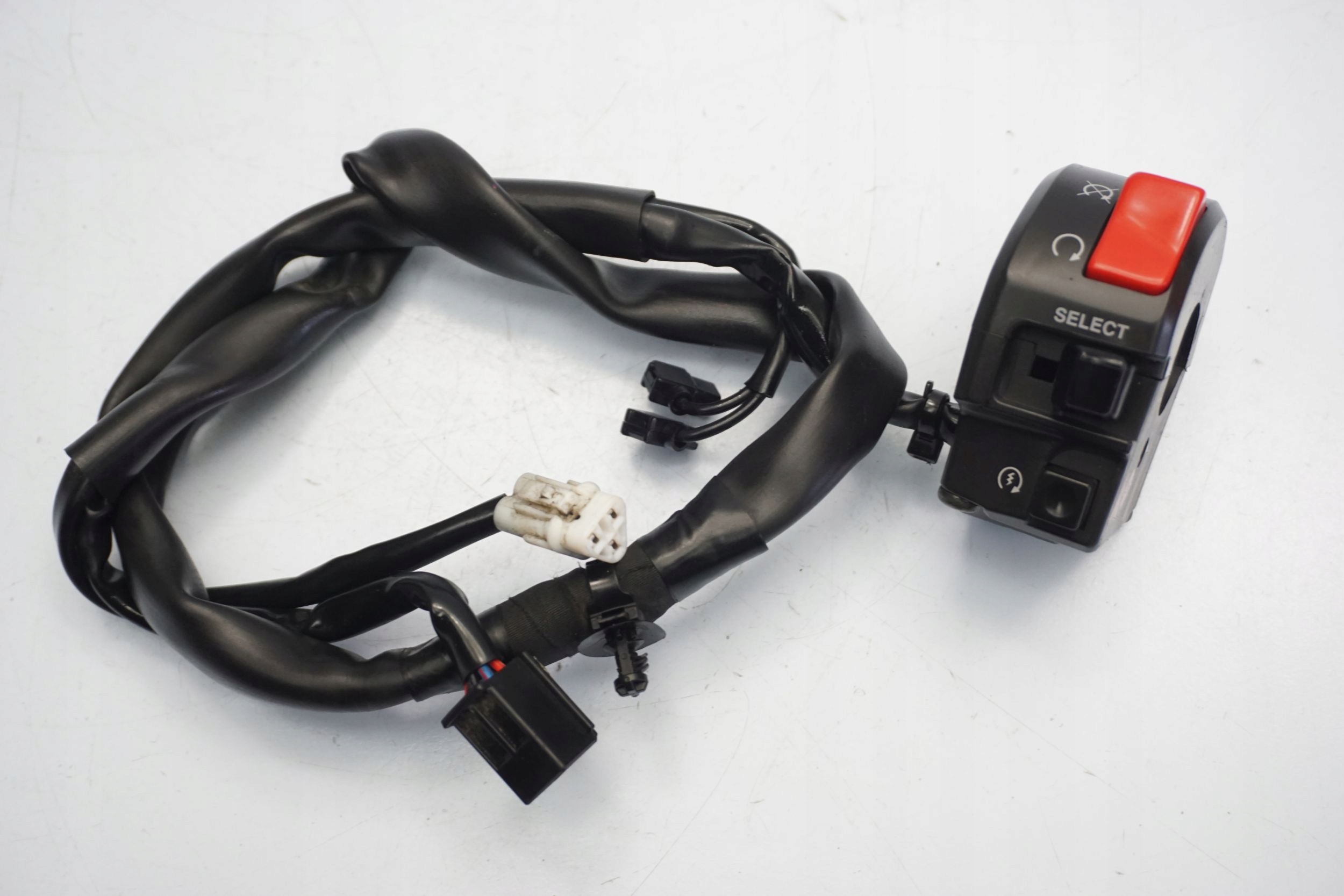 4322654726279672 - YAMAHA XTZ TENERE 700 ПРАВИЙ ПЕРЕМИКАЧ