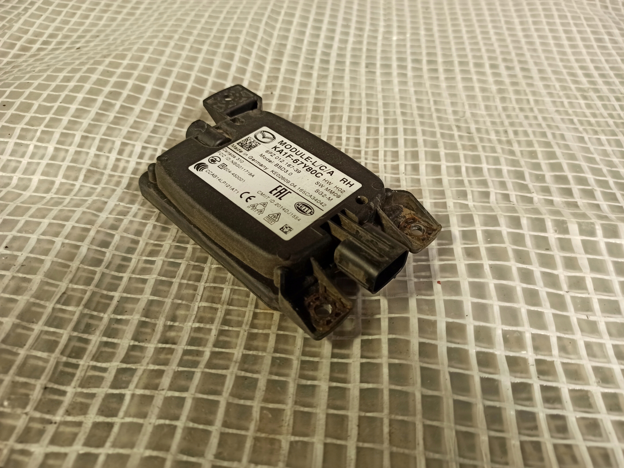 MAZDA CX5 RADAR ASYSTENT MARTWEGO POLA KA1F-67Y80C Numer katalogowy oryginału KA1F67Y80C