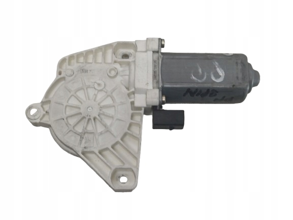 MERCEDES W169 04- SILNICZEK PODNSZENIA SZYBY PRAWY PRZÓD A1698201642