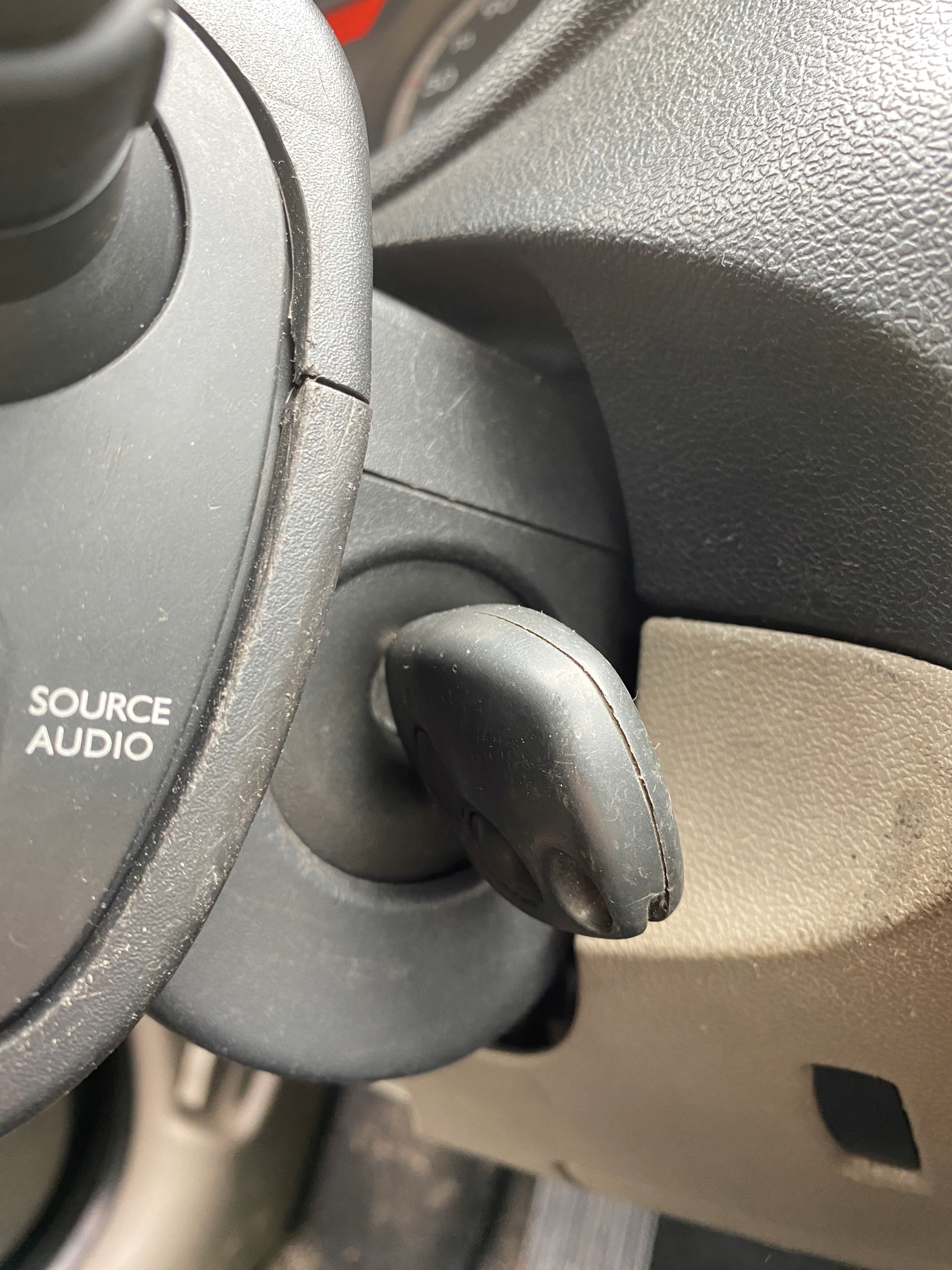 Renault Clio 3 III 05-14 ignition Z KLUCZYKIEM 1.2 TCE