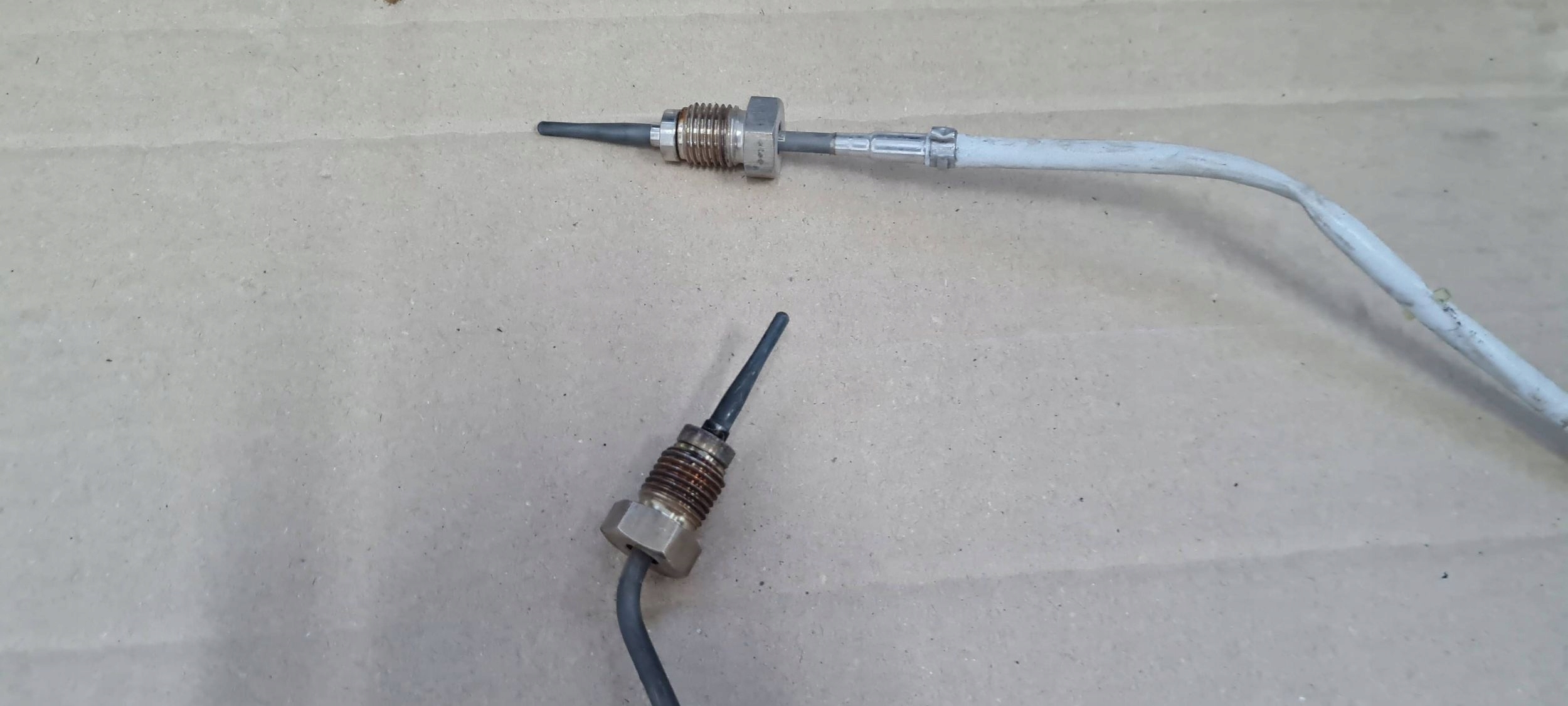 A6 C8 4K Sensor TEMPERATURY Gase 2.0 TFSI 8W0919519C A7 4K A4 B 8W A5 Q5