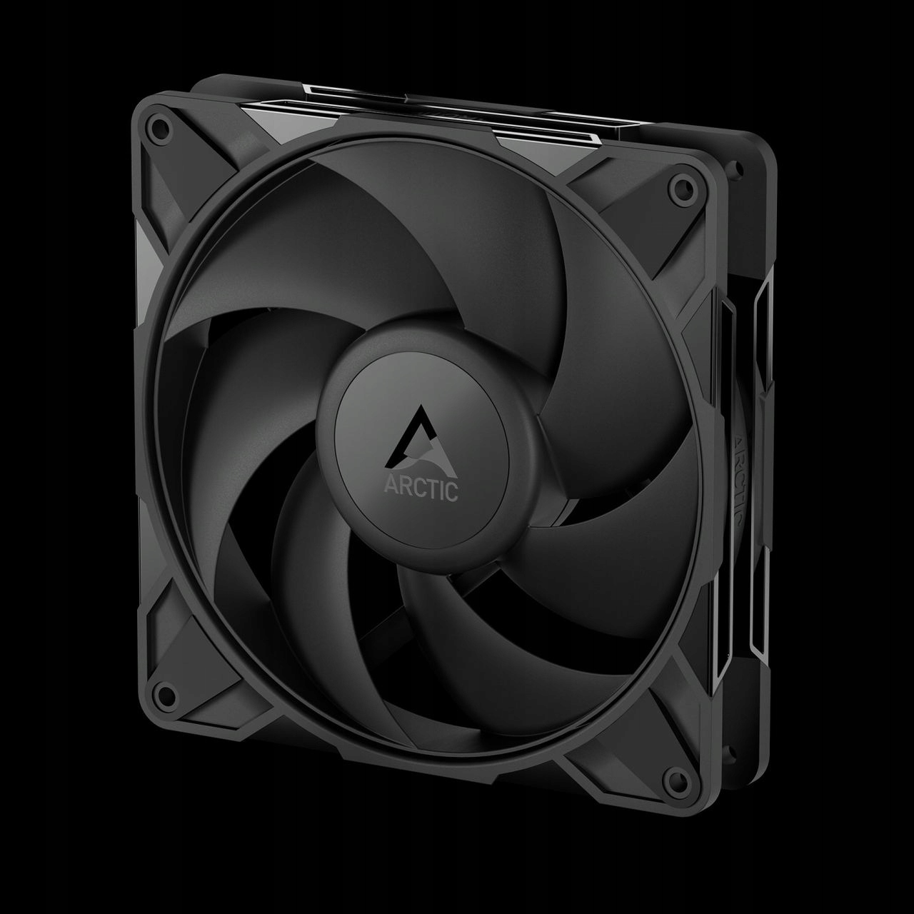 Arctic P14 Pro PST CO PWM 140mm Czarny