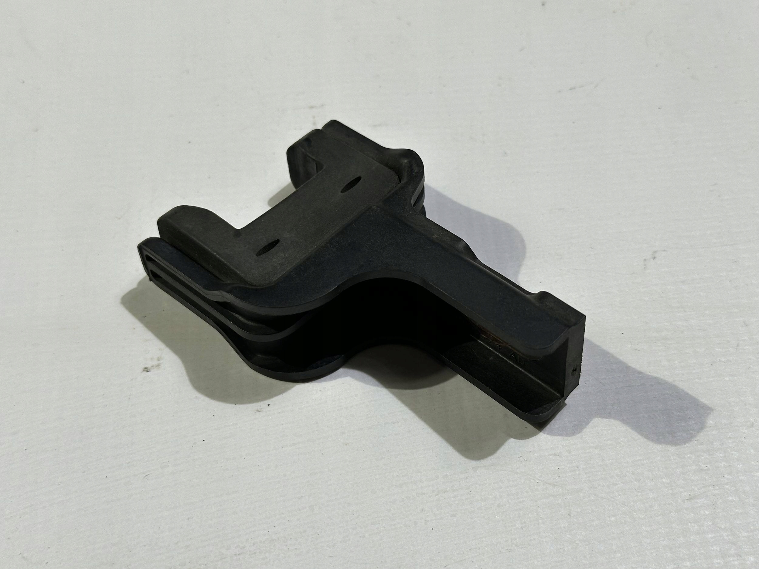 Support plaque Console Radiateur Dodge Charger Challenger 5.7 3.6 2011 - 2023