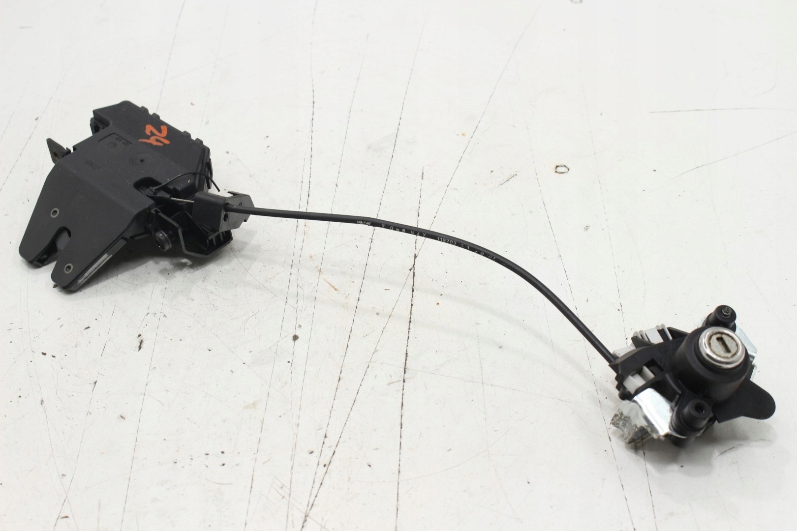 Замок Крышки Зад. BMW Z4 E85